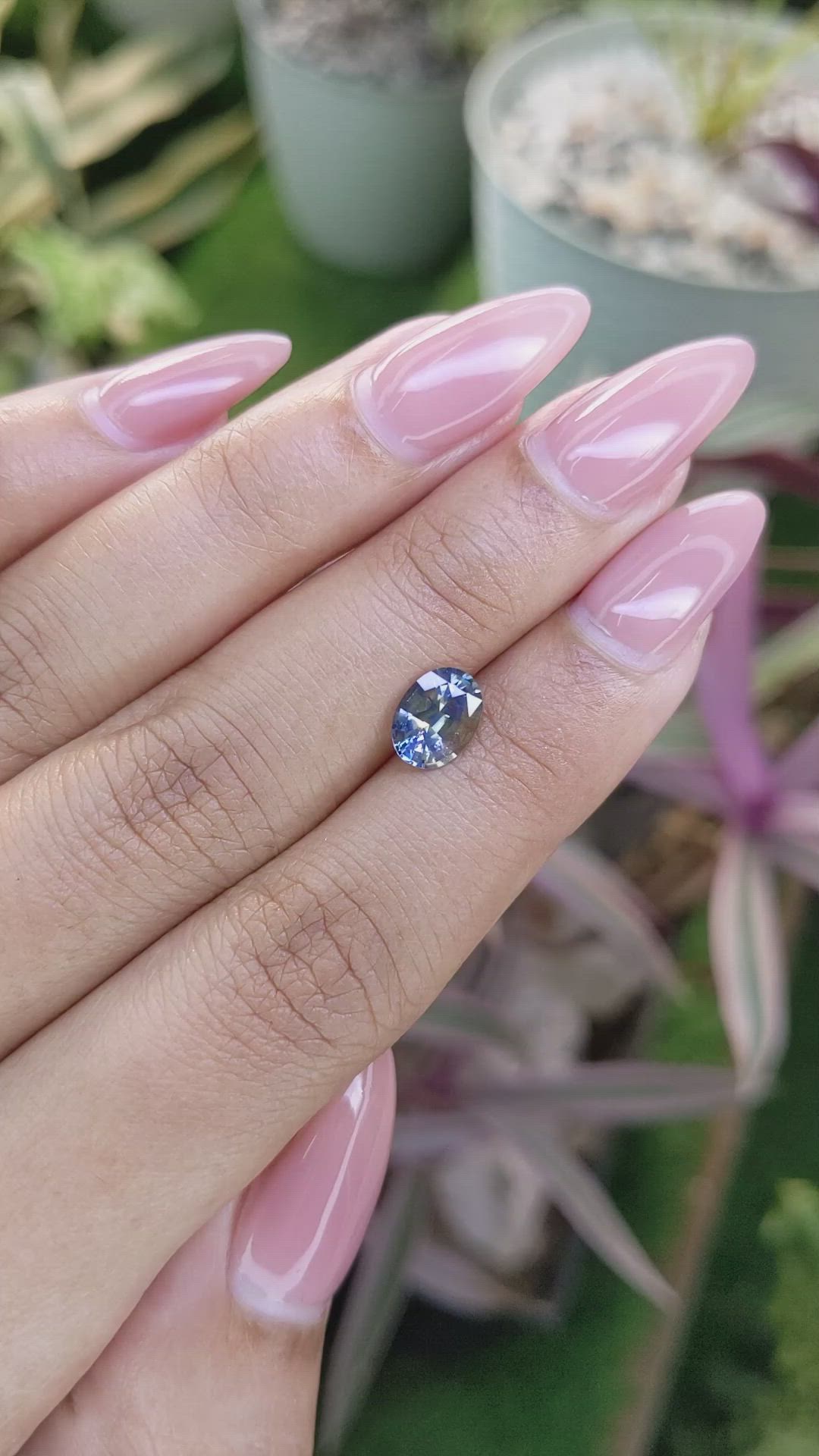 1.34 Ct. Bi Color Sapphire from Ceylon (Sri Lanka) Size Video