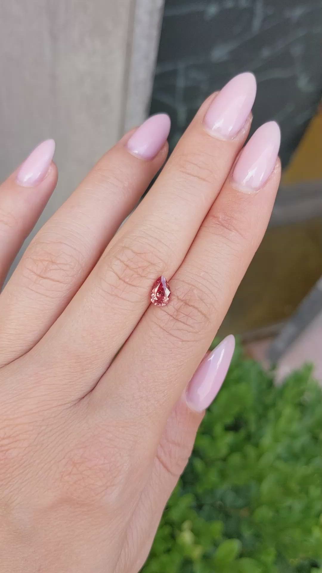 1.03 Ct. Padparadscha Sapphire from Ceylon (Sri Lanka) Size Video