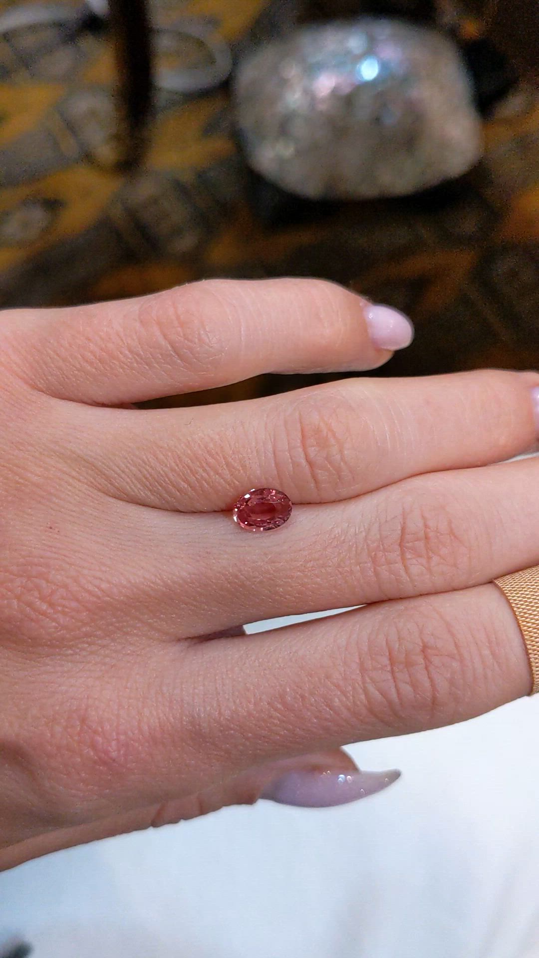 1.08 Ct. Padparadscha Sapphire from Ceylon (Sri Lanka) Size Video