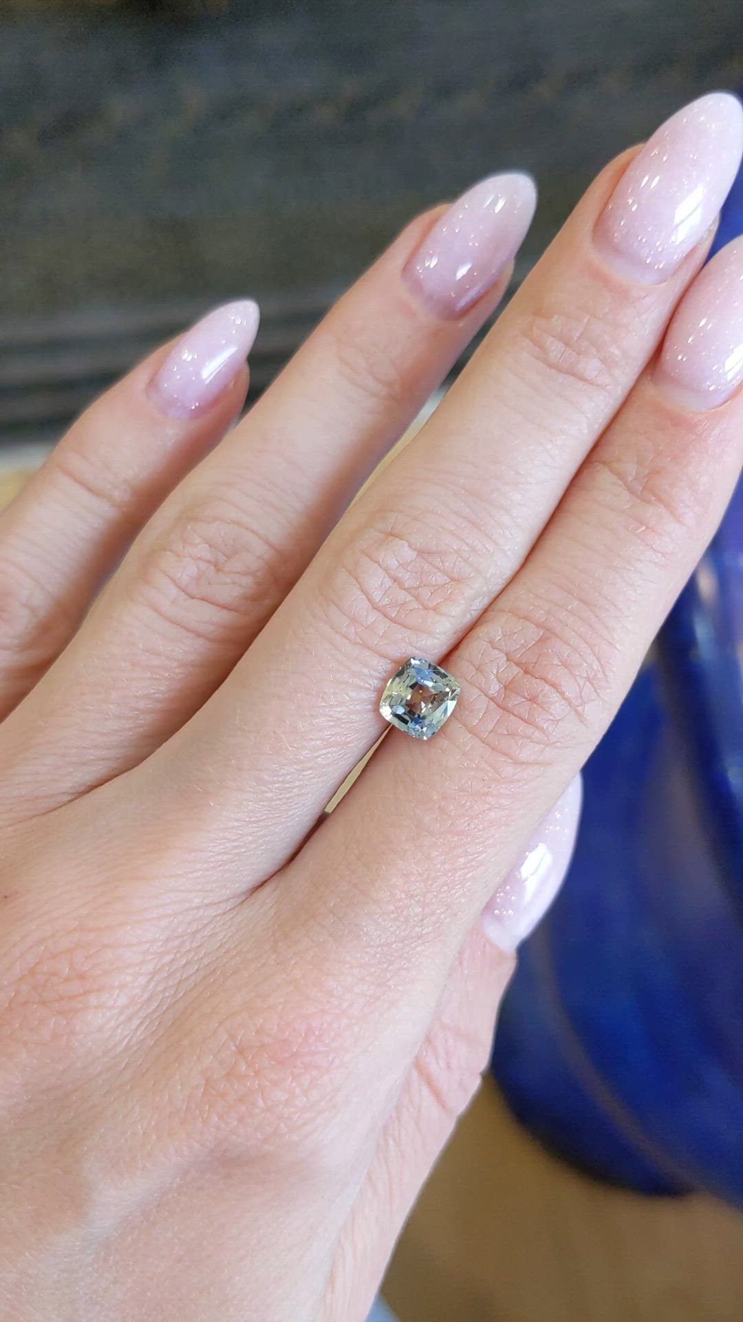 1.57 Ct. Bi Color Sapphire from Ceylon (Sri Lanka) Size Video