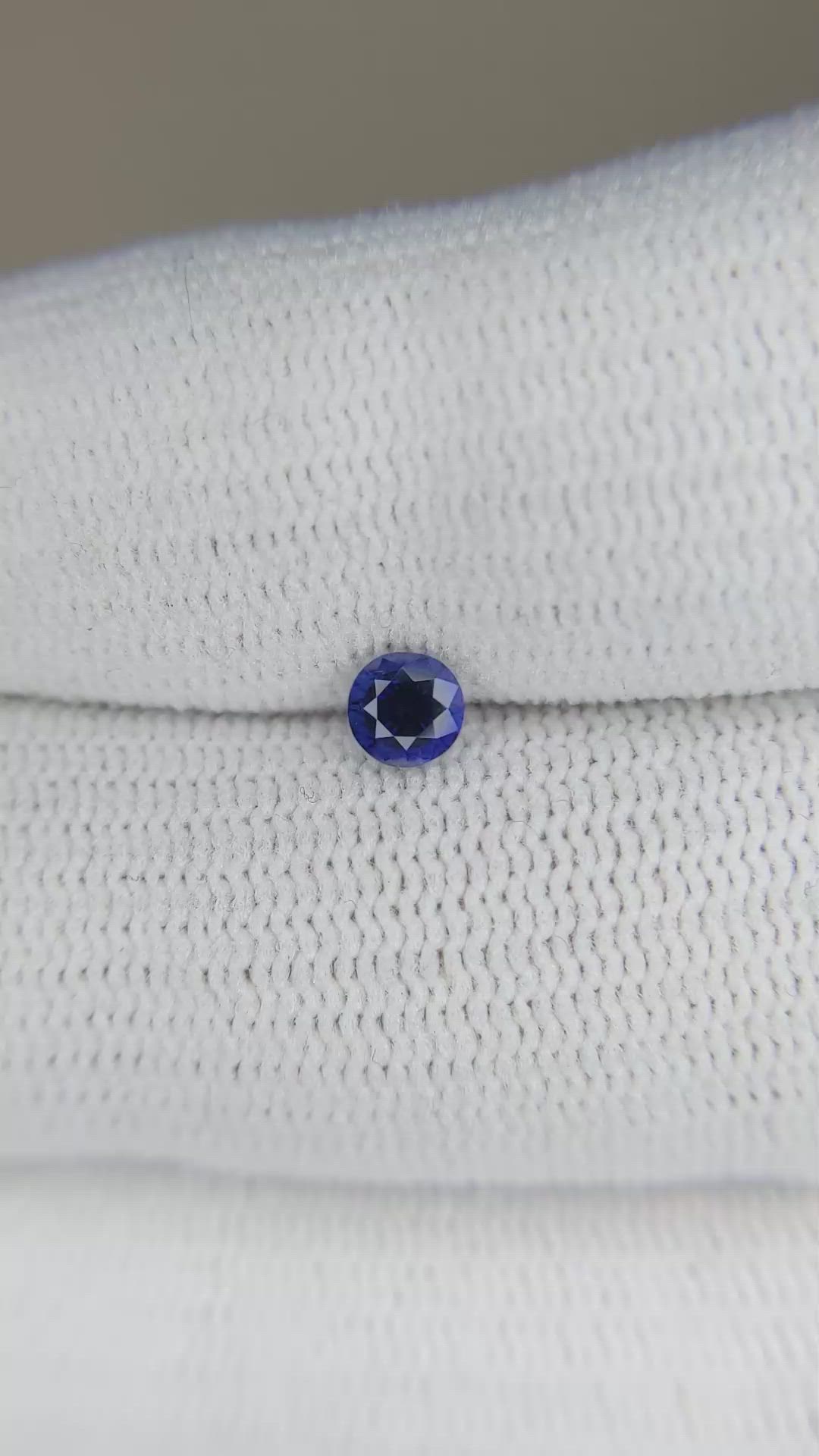 0.33 Ct. Blue Sapphire from Ceylon (Sri Lanka) Size Video
