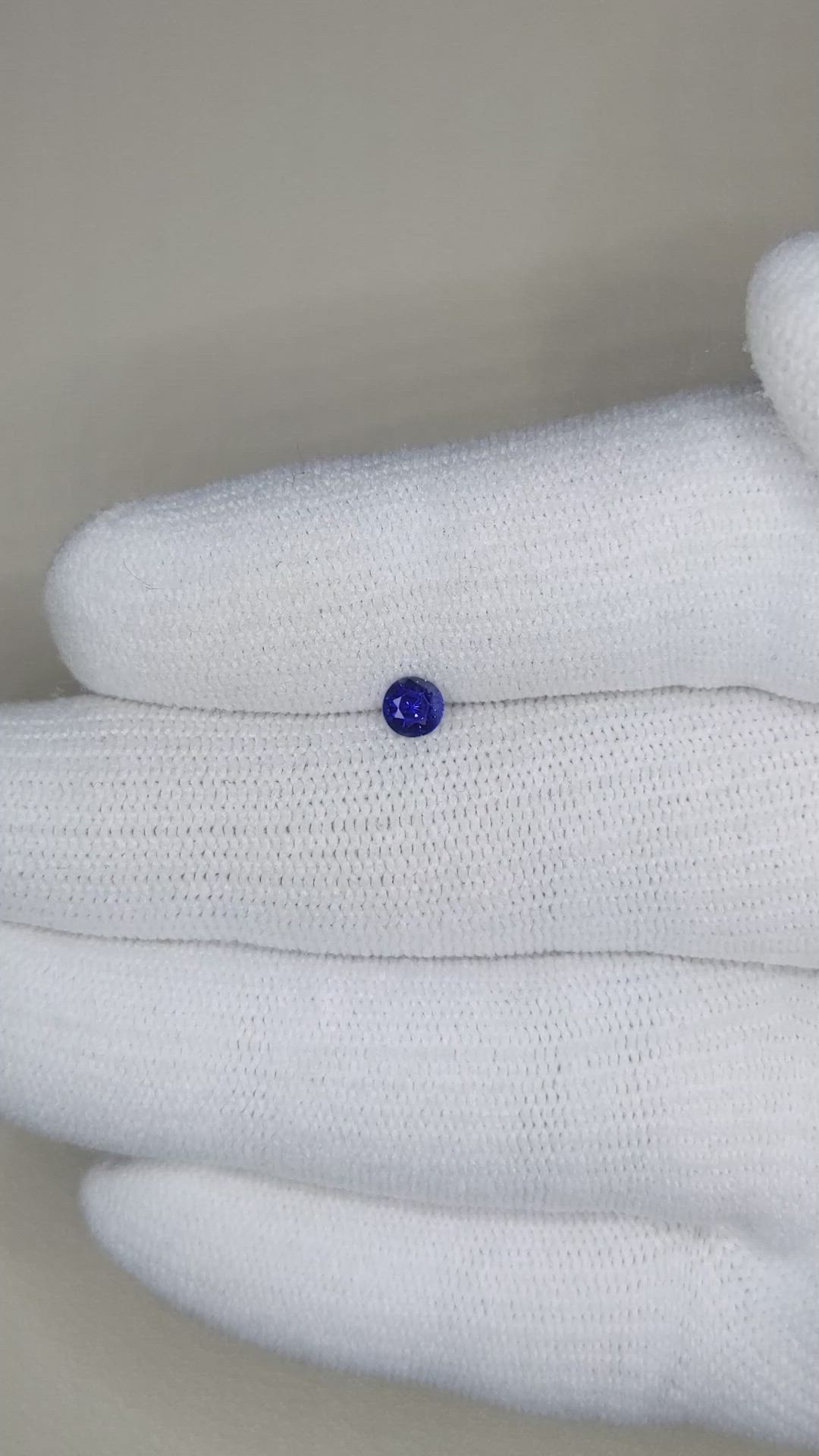 0.33 Ct. Blue Sapphire from Ceylon (Sri Lanka) Size Video