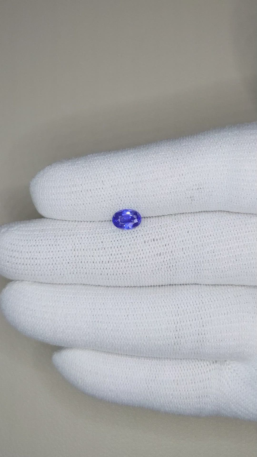 0.81 Ct. Blue Sapphire from Ceylon (Sri Lanka) Size Video