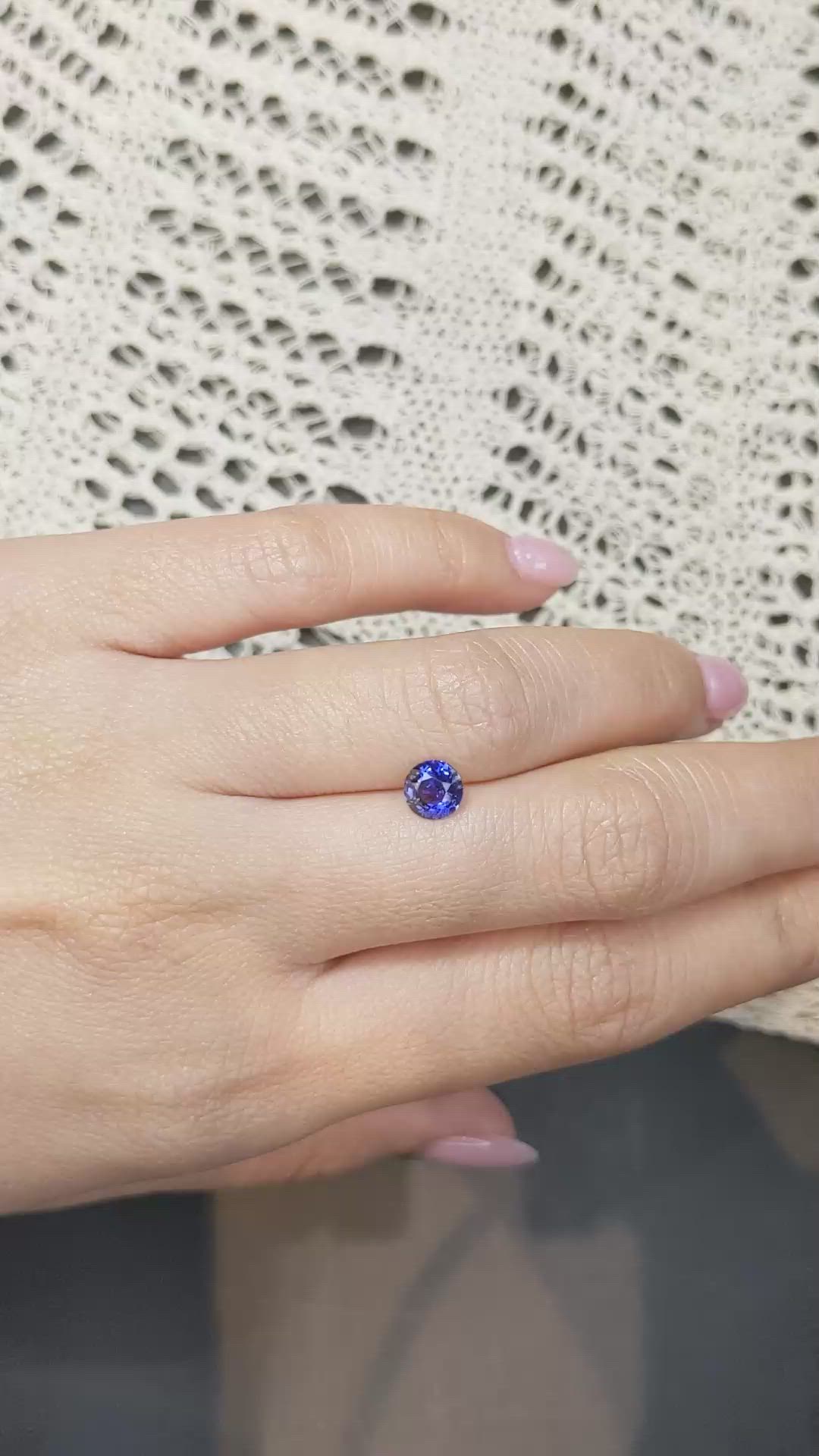 1.01 Ct. Blue Sapphire from Ceylon (Sri Lanka) Size Video
