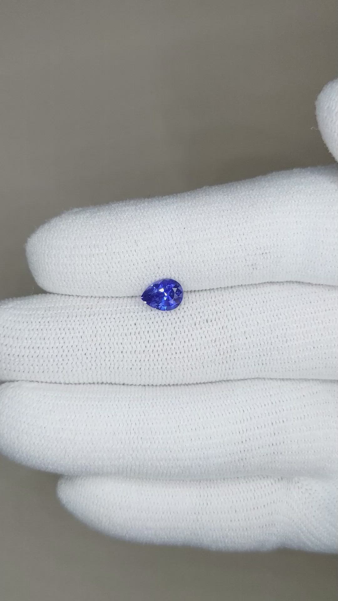 1.15 Ct. Blue Sapphire from Ceylon (Sri Lanka) Size Video