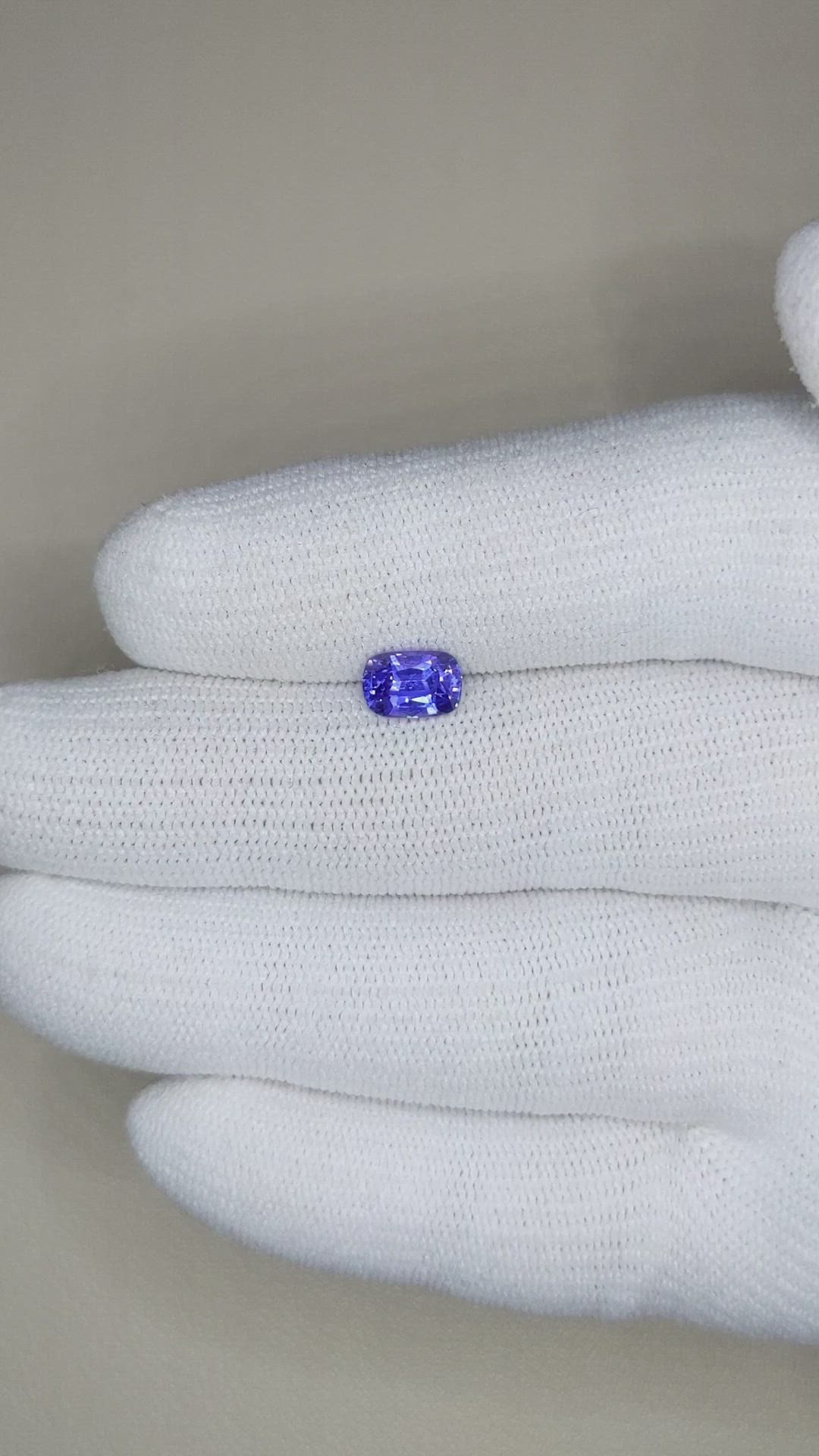 1.24 Ct. Blue Sapphire from Ceylon (Sri Lanka) Size Video