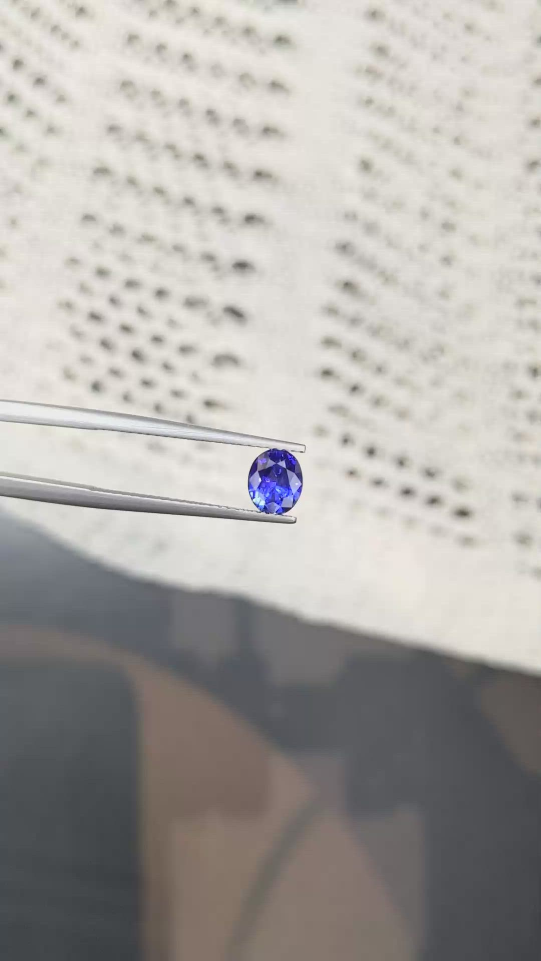 1.07 Ct. Blue Sapphire from Ceylon (Sri Lanka) Size Video