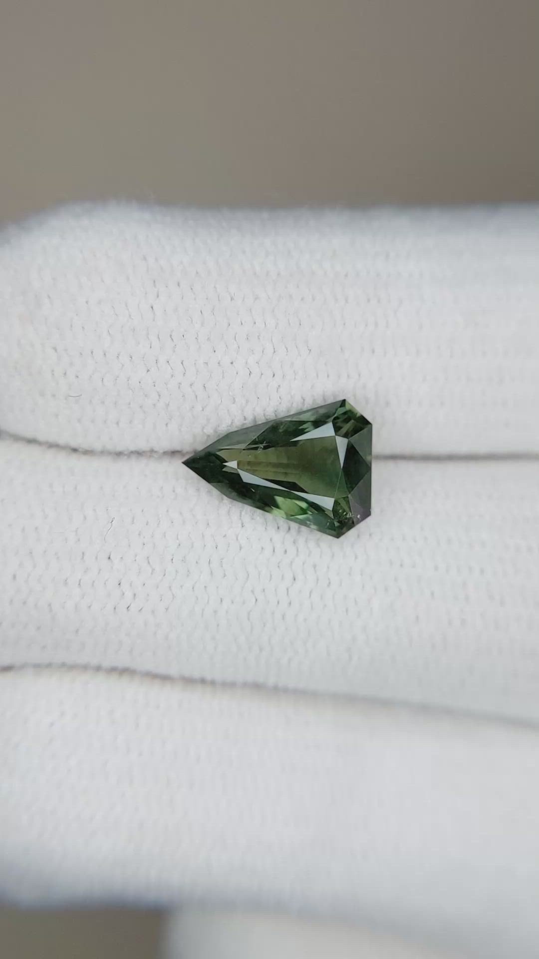 2.34 Ct. Sapphire from Madagascar Size Video