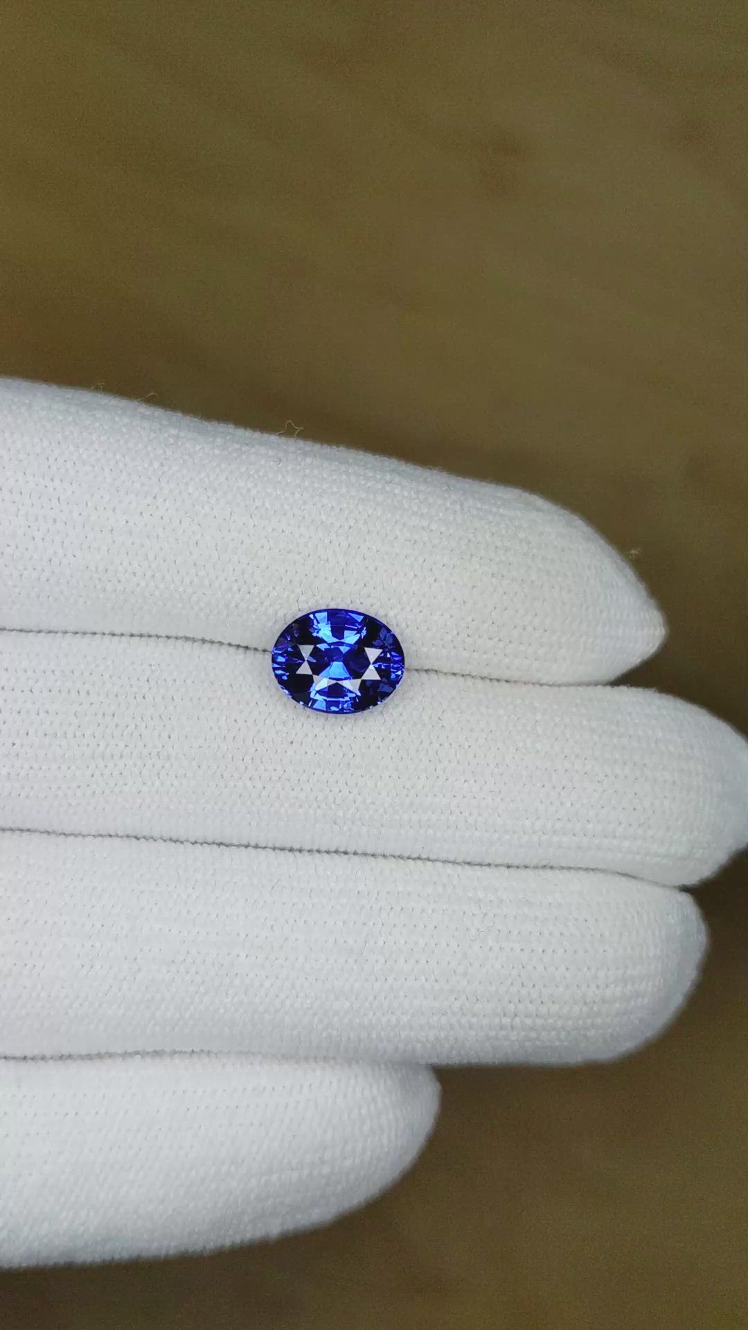 3.06 Ct. Blue Sapphire from Ceylon (Sri Lanka) Size Video
