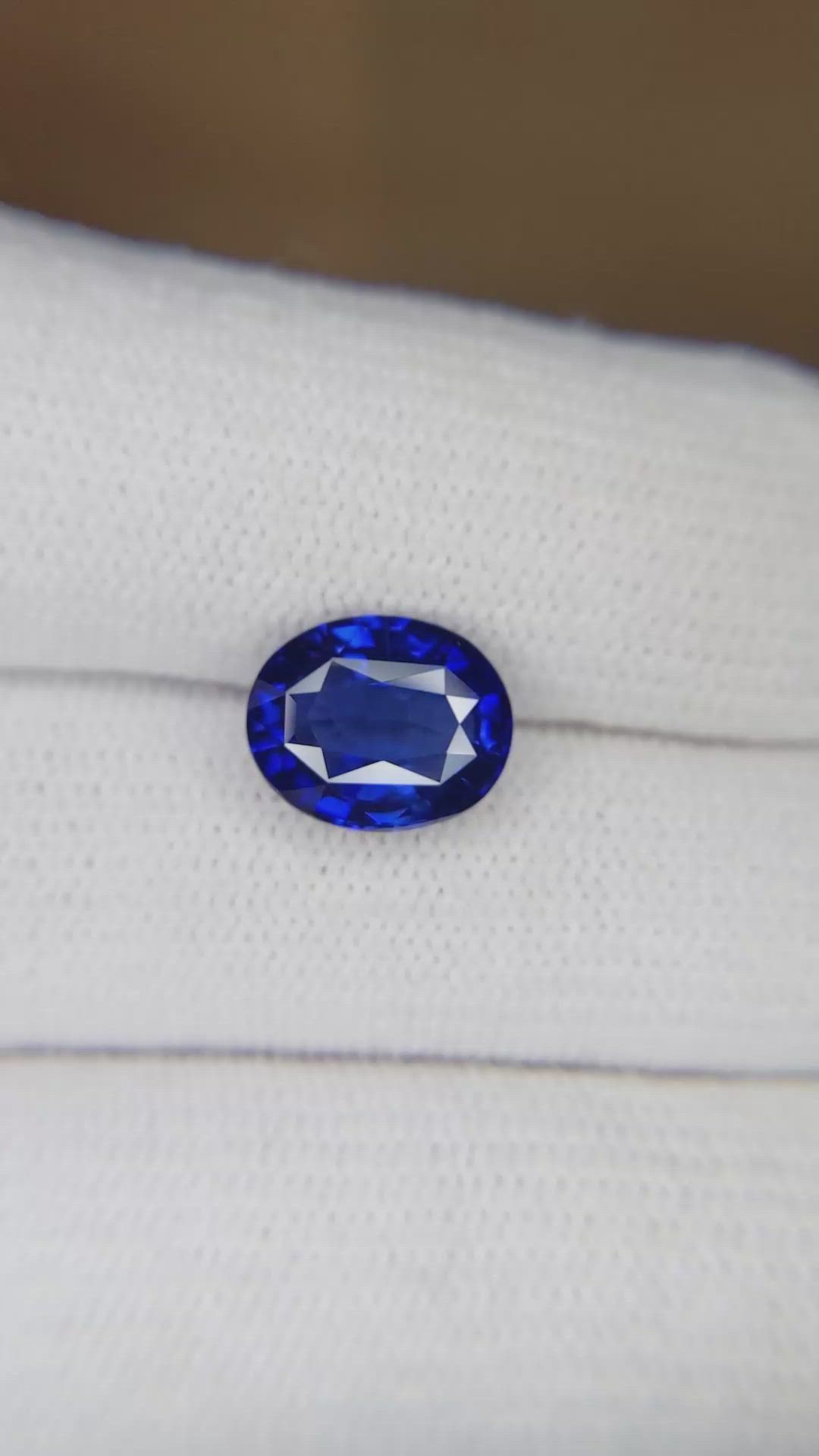 3.56 Ct. Blue Sapphire from Madagascar Size Video