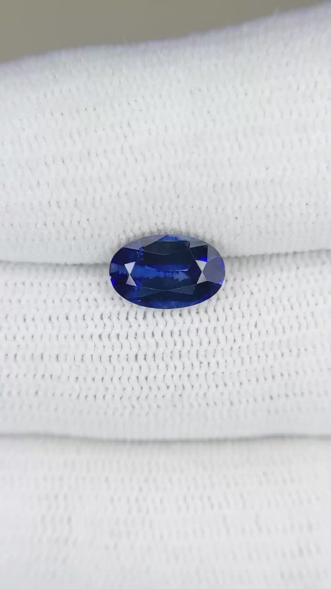 1.84 Ct. Blue Sapphire from Ceylon (Sri Lanka) Size Video