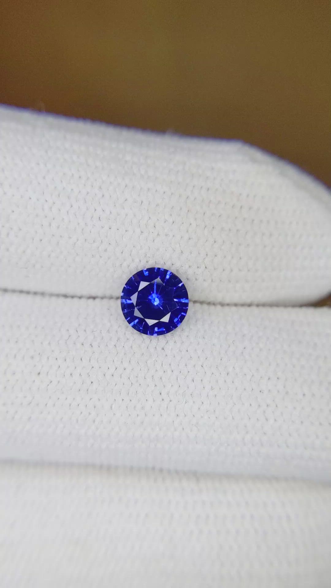 0.96 Ct. Blue Sapphire from Ceylon (Sri Lanka) Size Video