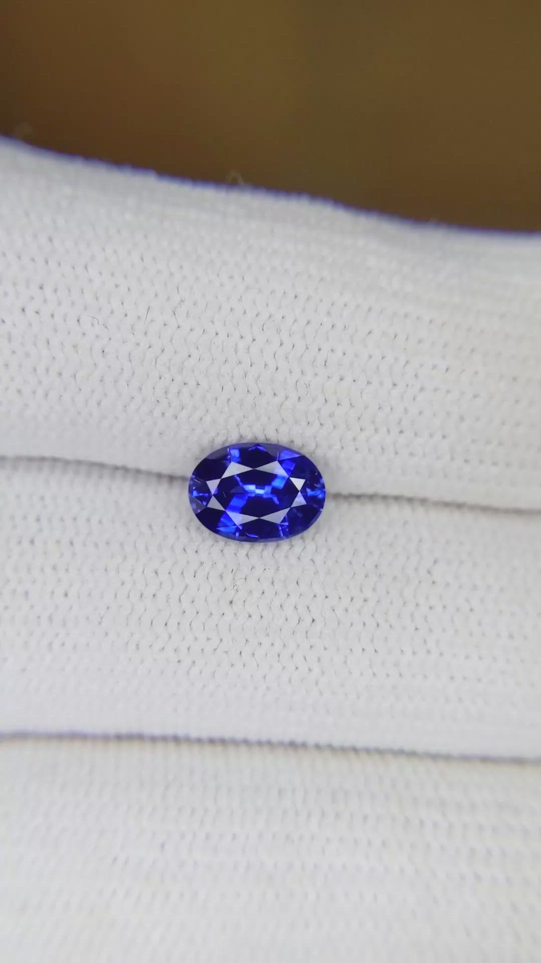 1.20 Ct. Blue Sapphire from Ceylon (Sri Lanka) Size Video