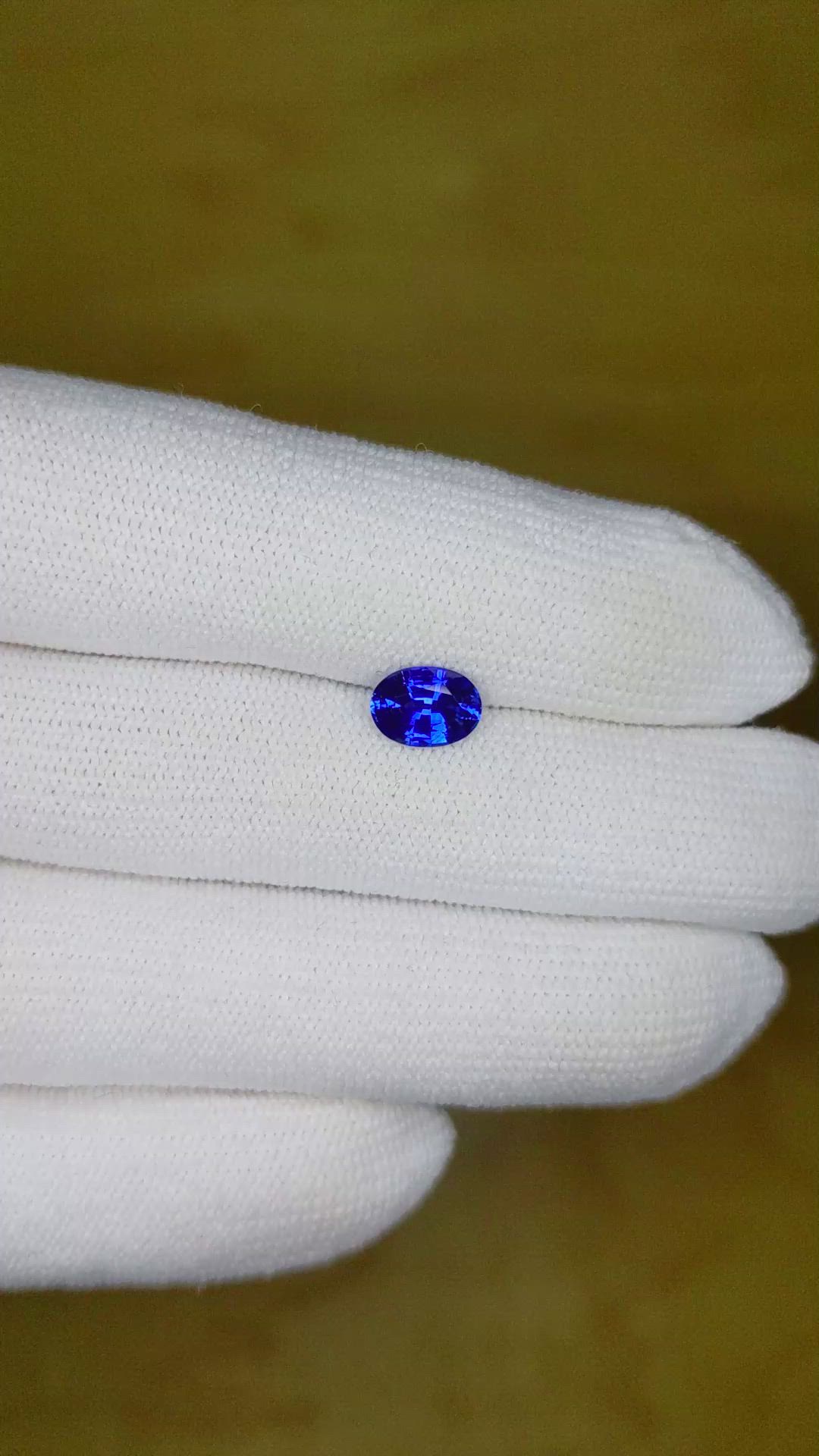 1.20 Ct. Blue Sapphire from Ceylon (Sri Lanka) Size Video