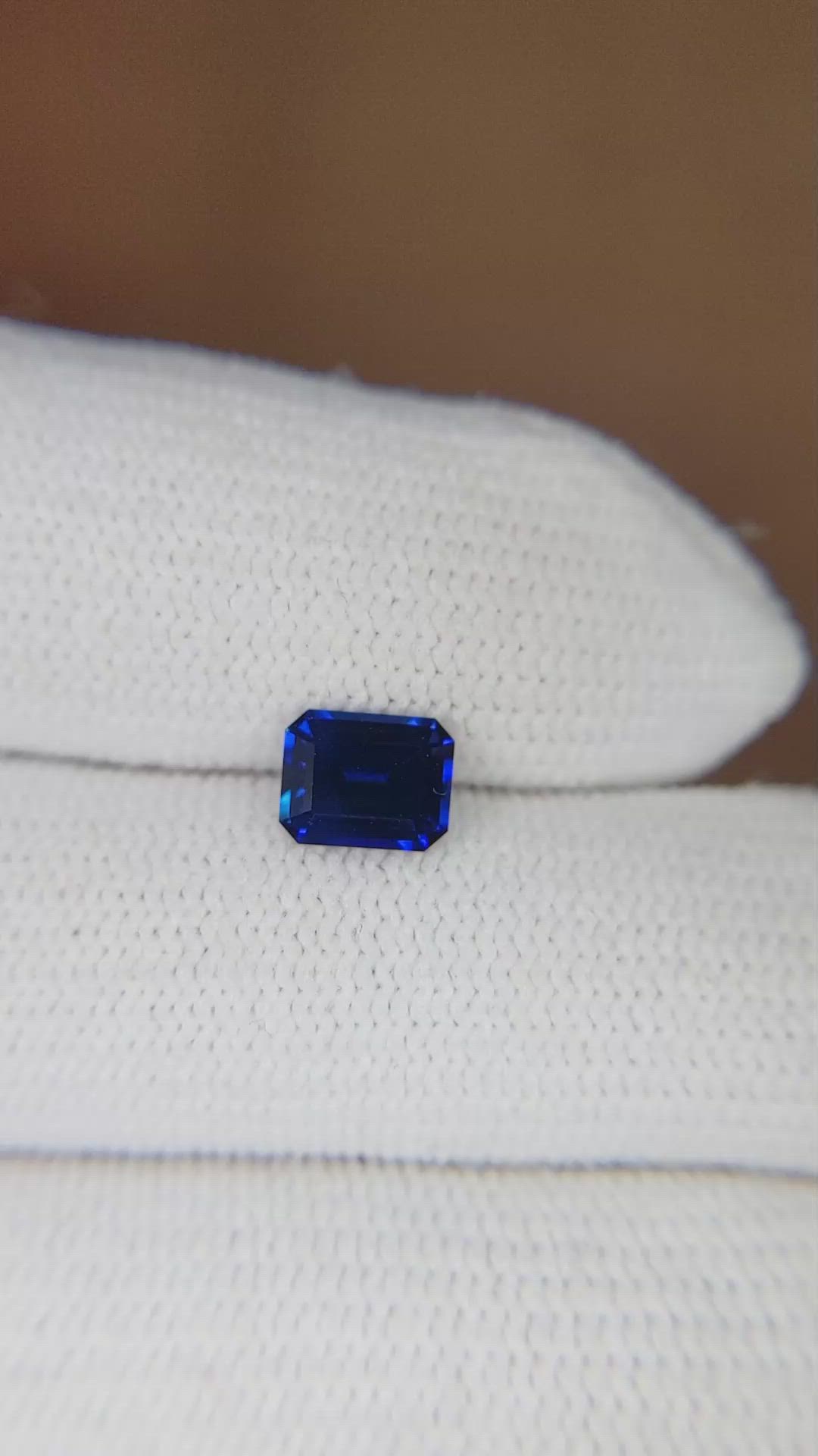 0.98 Ct. Blue Sapphire from Ceylon (Sri Lanka) Size Video