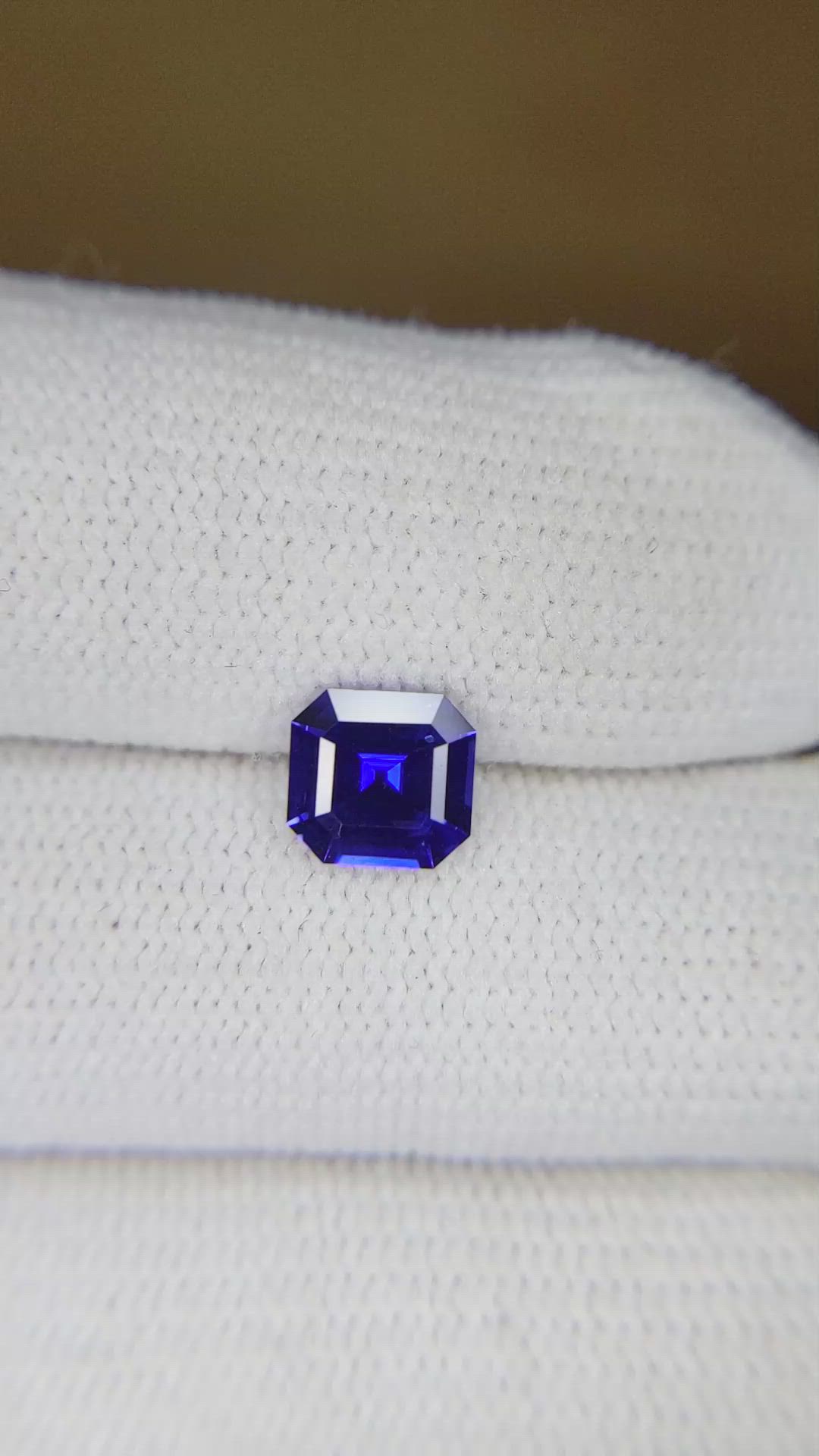 1.18 Ct. Blue Sapphire from Ceylon (Sri Lanka) Size Video