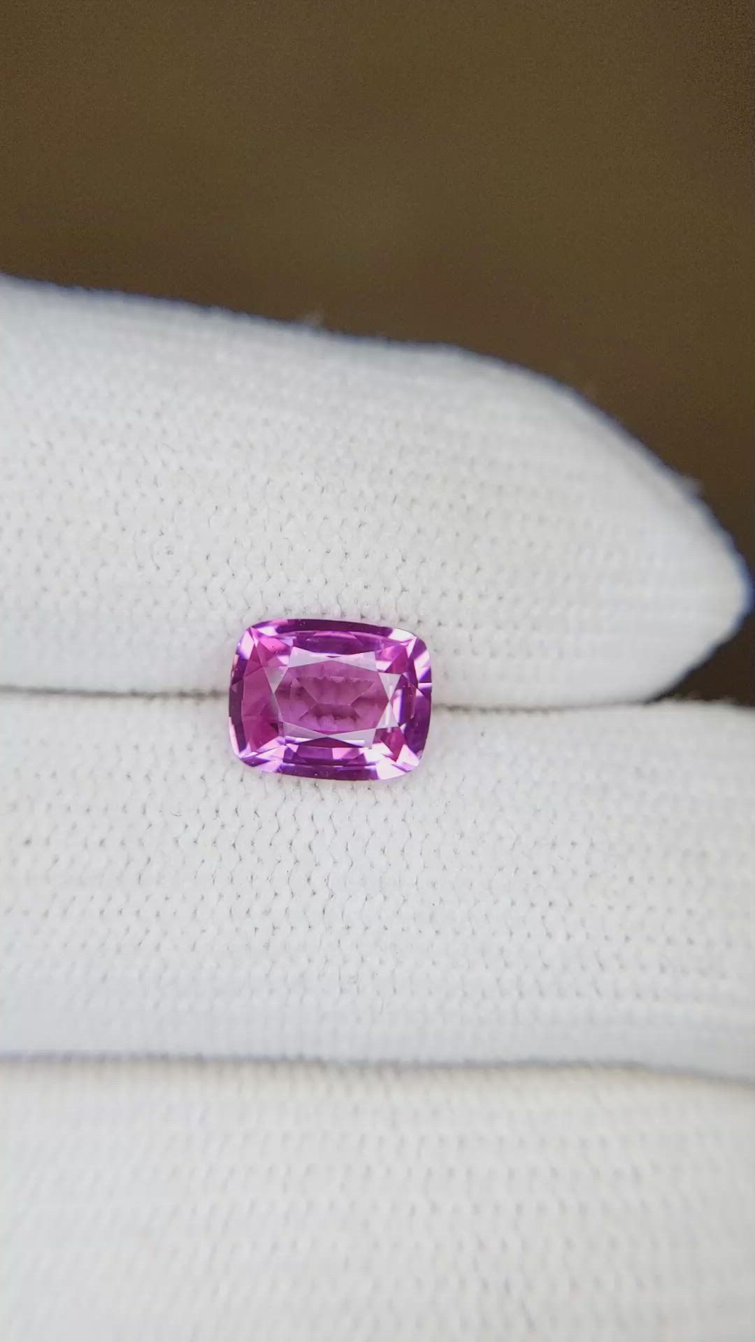 1.61 Ct. Pink Sapphire from Ceylon (Sri Lanka) Size Video