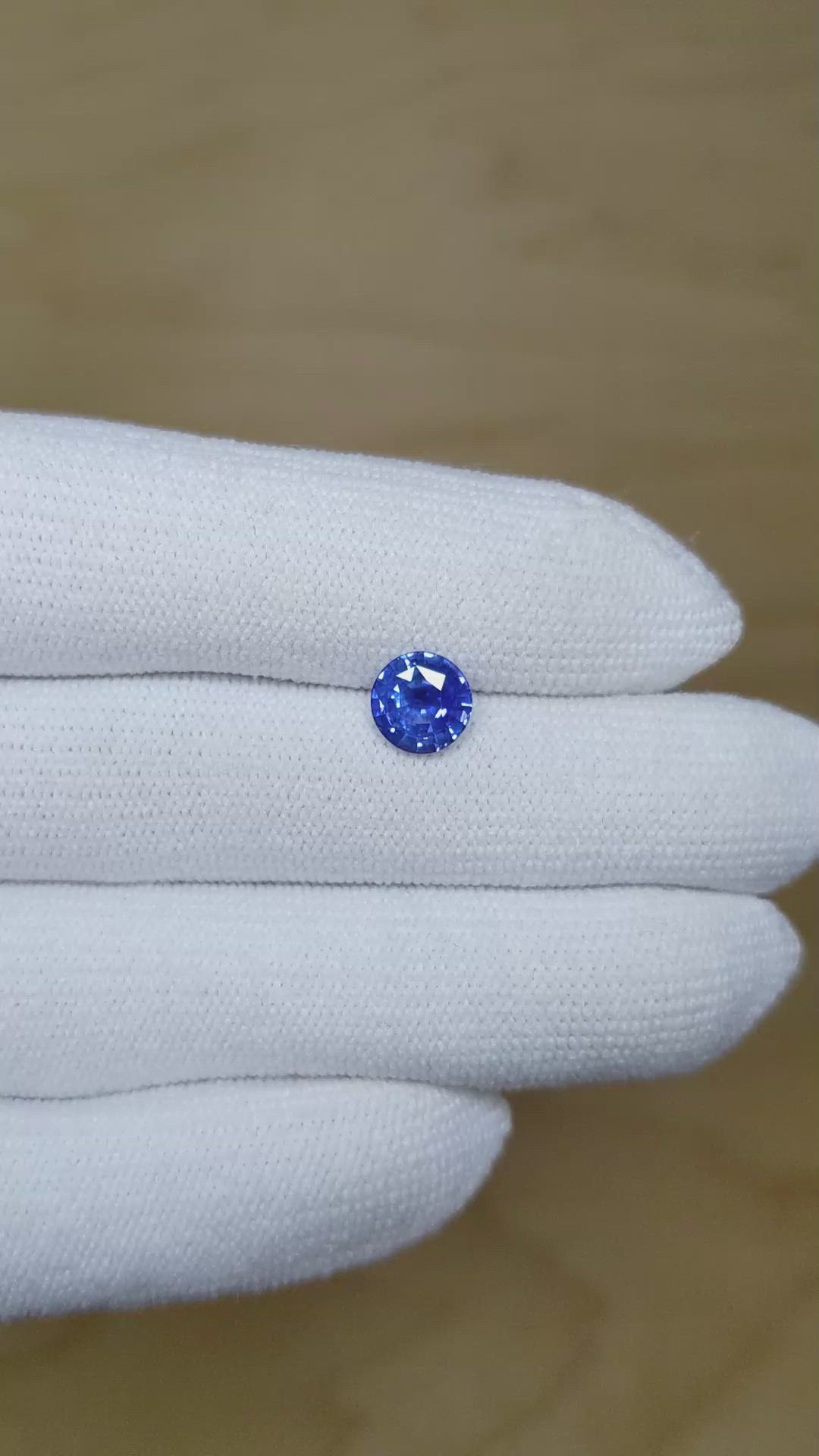 1.57 Ct. Blue Sapphire from Ceylon (Sri Lanka) Size Video