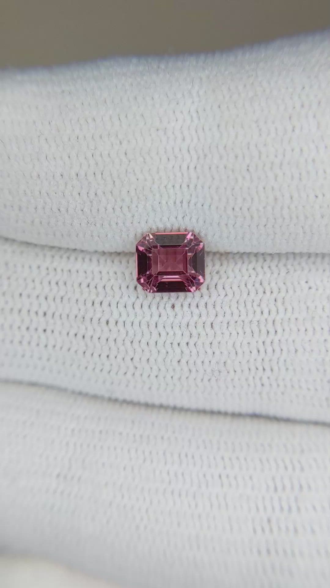 1.43 Ct. Reddish Pink Sapphire from Ceylon (Sri Lanka) Size Video