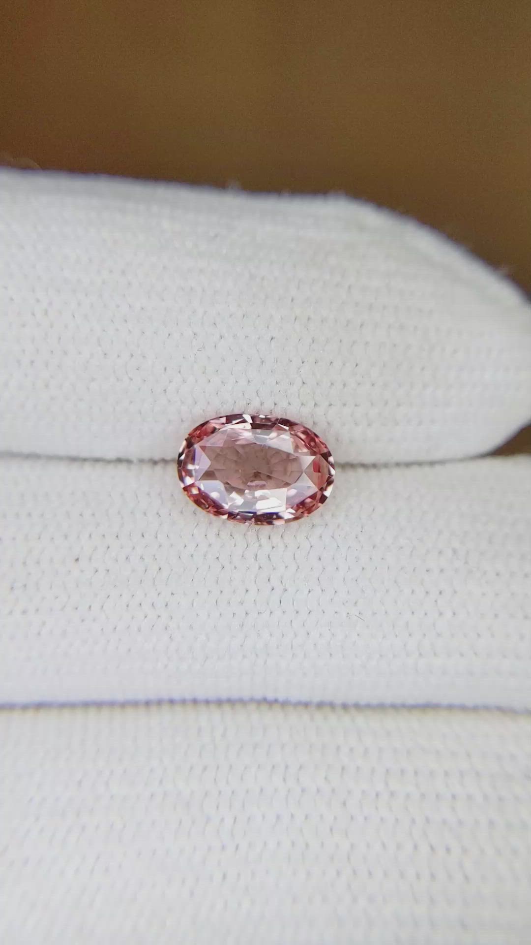 1.69 Ct. Padparadscha Sapphire from Ceylon (Sri Lanka) Size Video