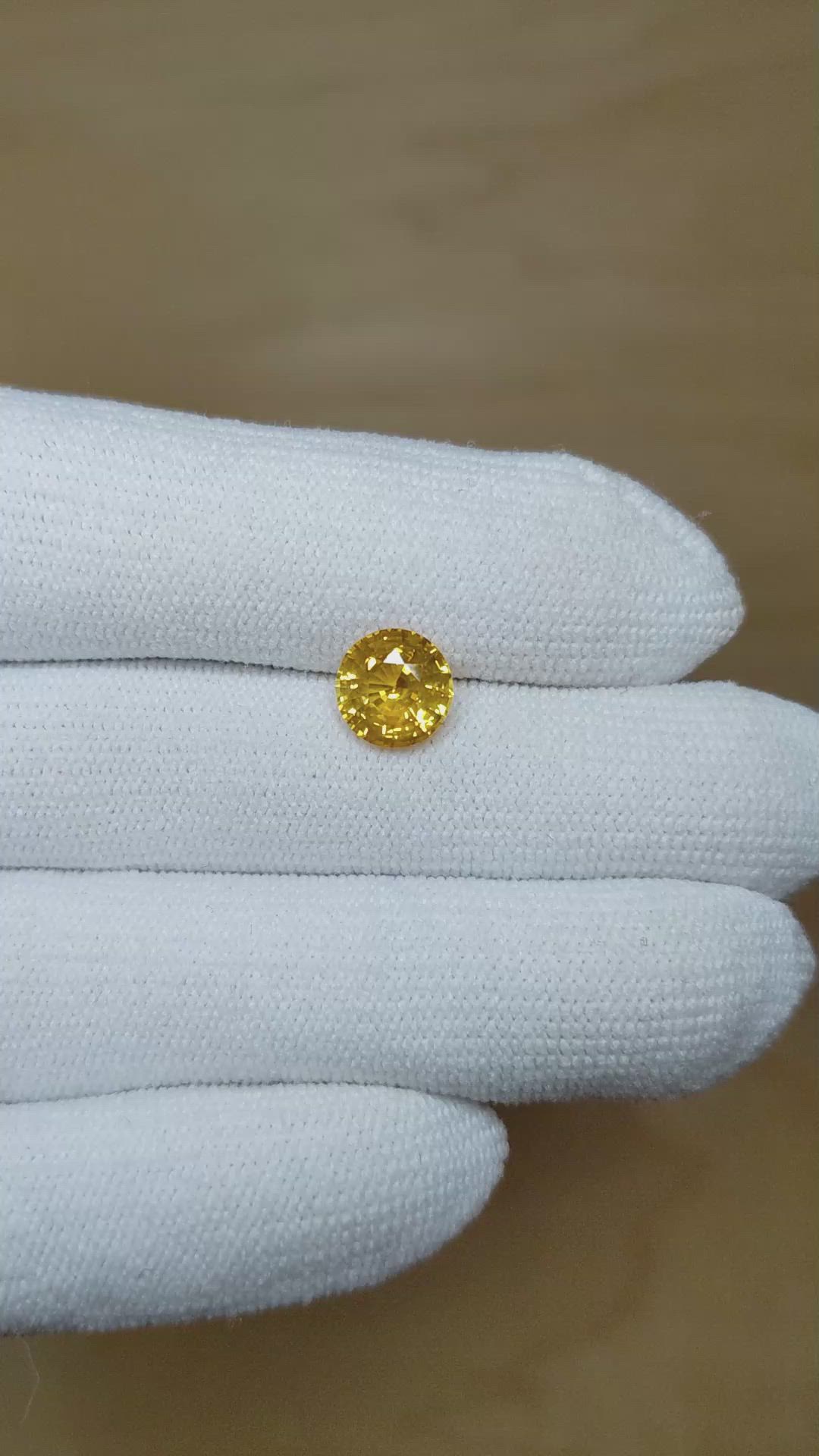 2.08 Ct. Yellow Sapphire from Ceylon (Sri Lanka) Size Video
