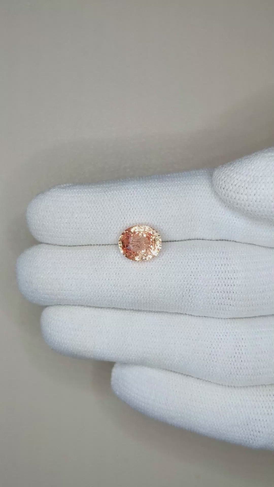 3.52 Ct. Padparadscha Sapphire from Ceylon (Sri Lanka) Size Video