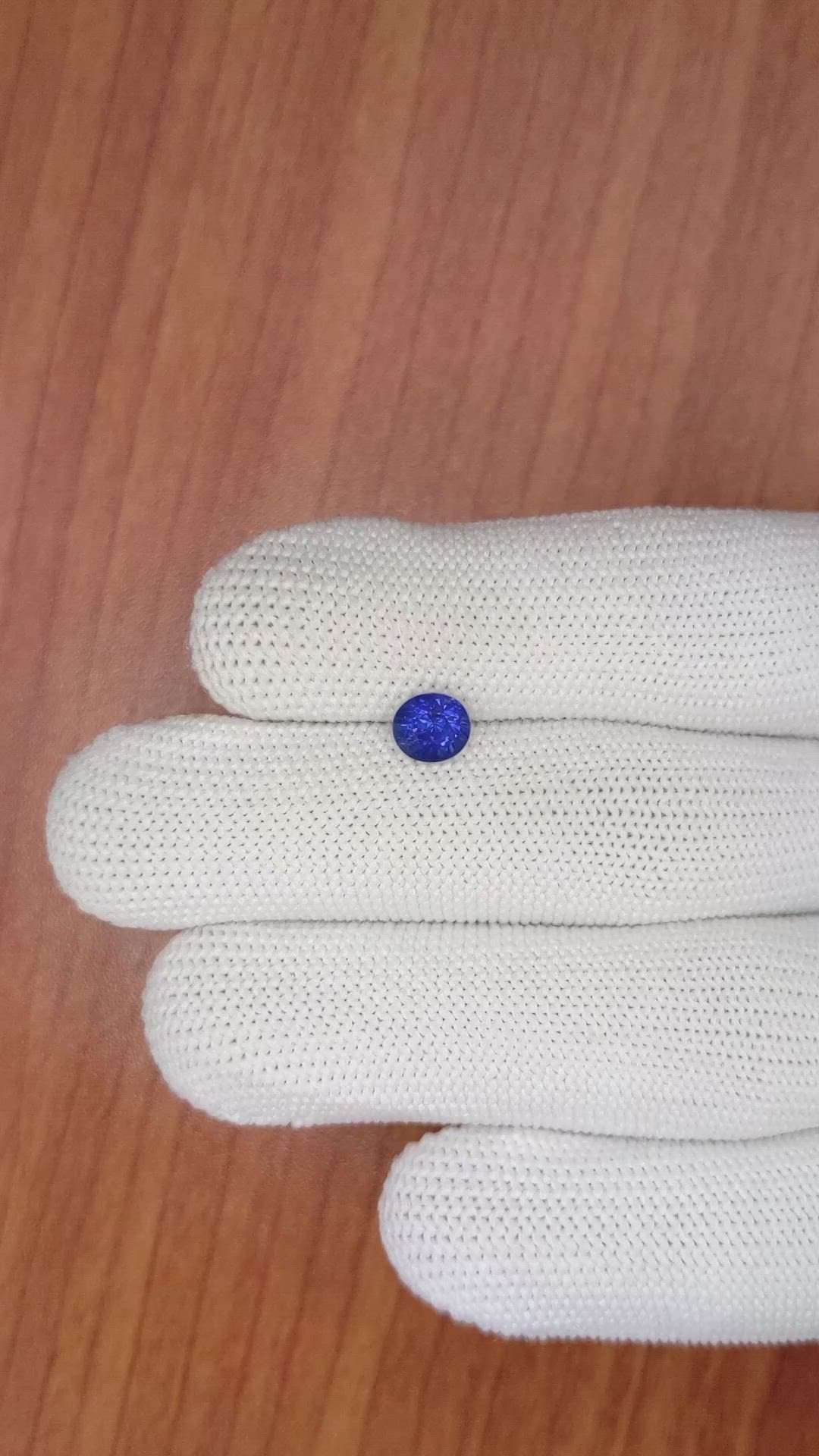 1.35 Ct. Blue Sapphire from Ceylon (Sri Lanka) Size Video
