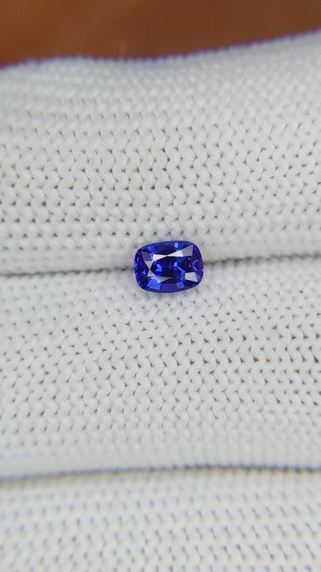 0.68 Ct. Blue Sapphire from Ceylon (Sri Lanka) Size Video