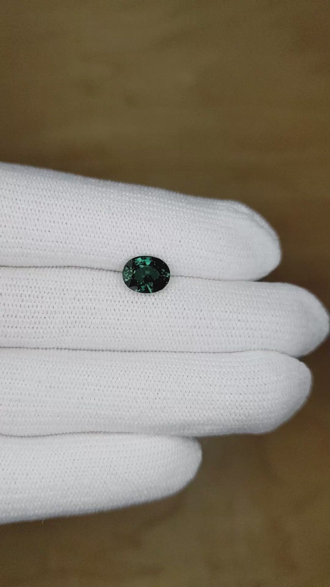 2.47 Ct. Greenish Blue Sapphire from Ceylon (Sri Lanka) Size Video