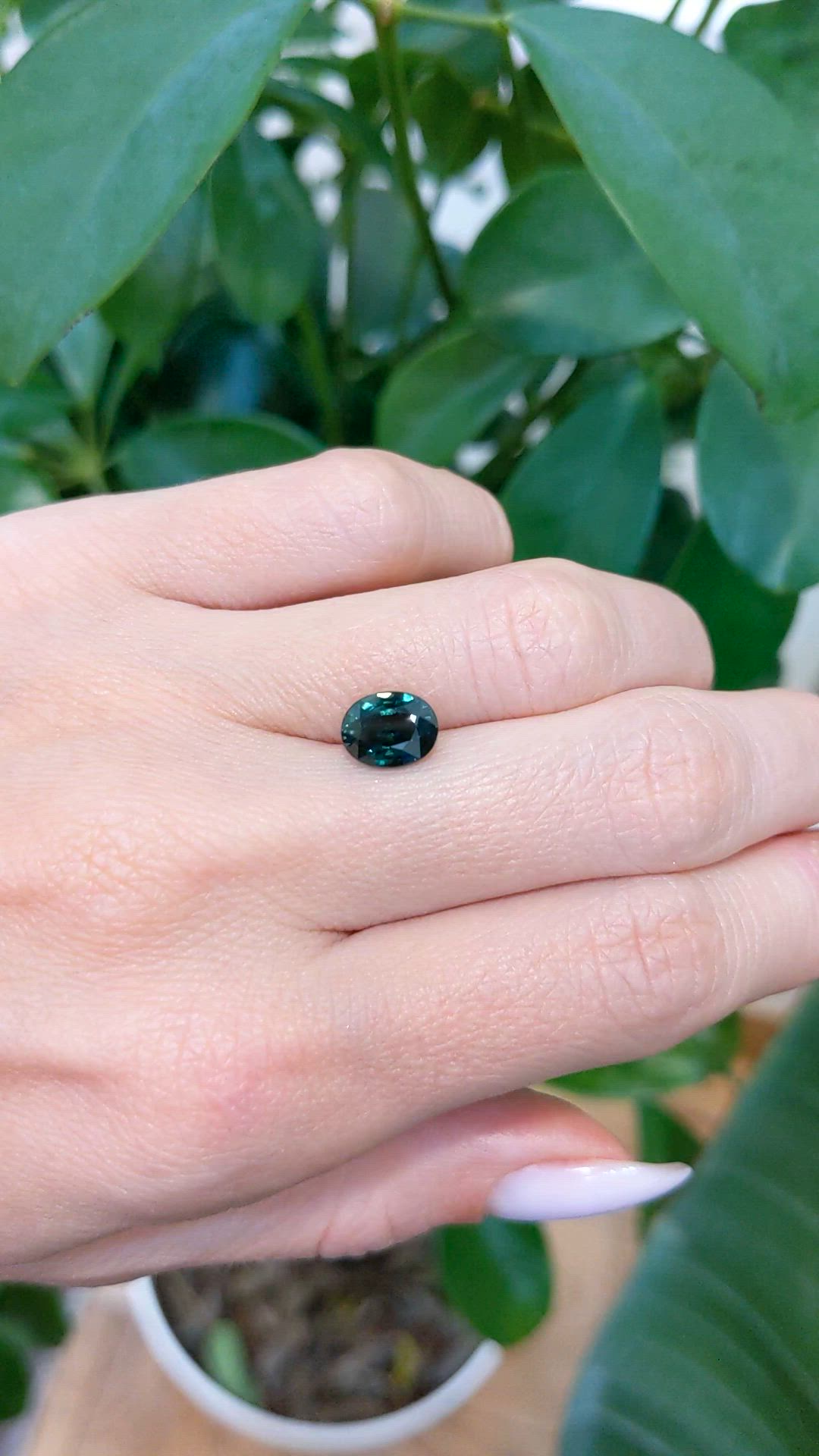 2.47 Ct. Greenish Blue Sapphire from Ceylon (Sri Lanka) Size Video
