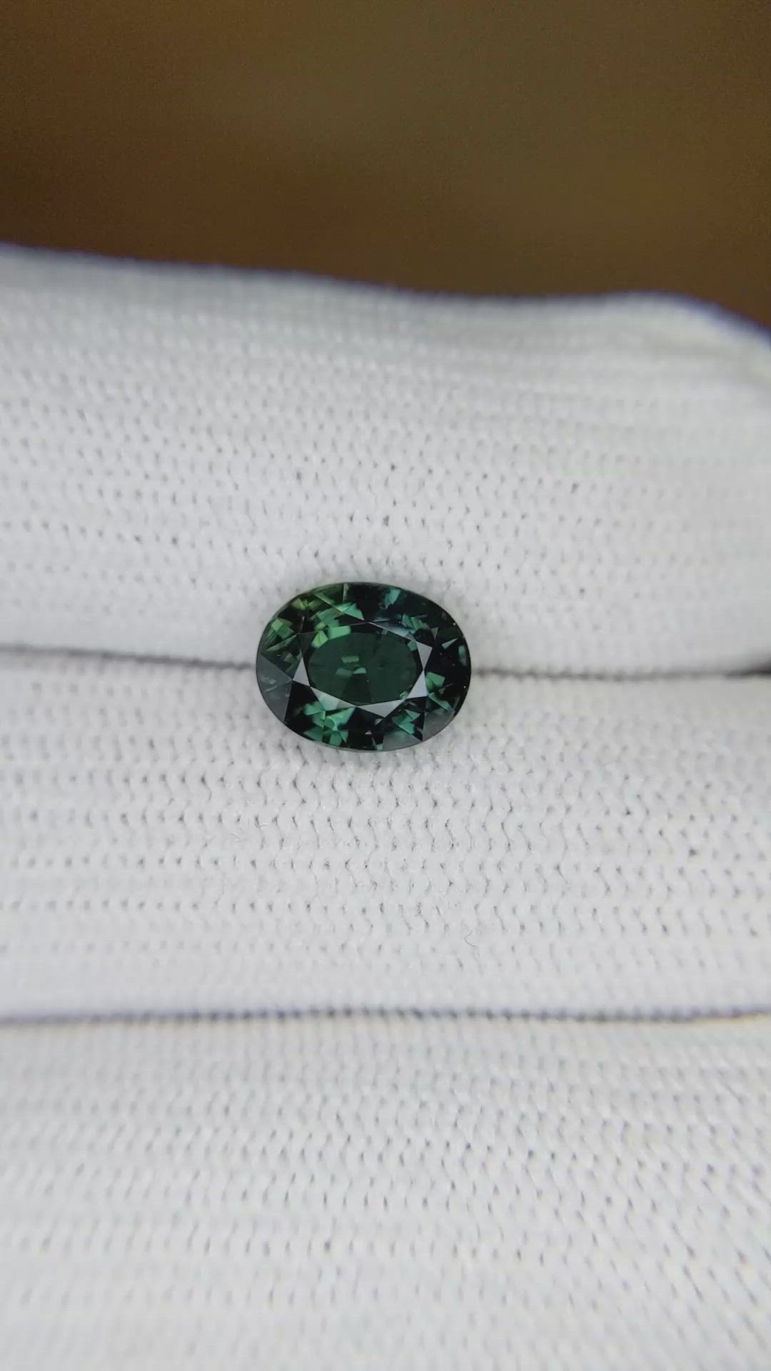 2.47 Ct. Greenish Blue Sapphire from Ceylon (Sri Lanka) Size Video