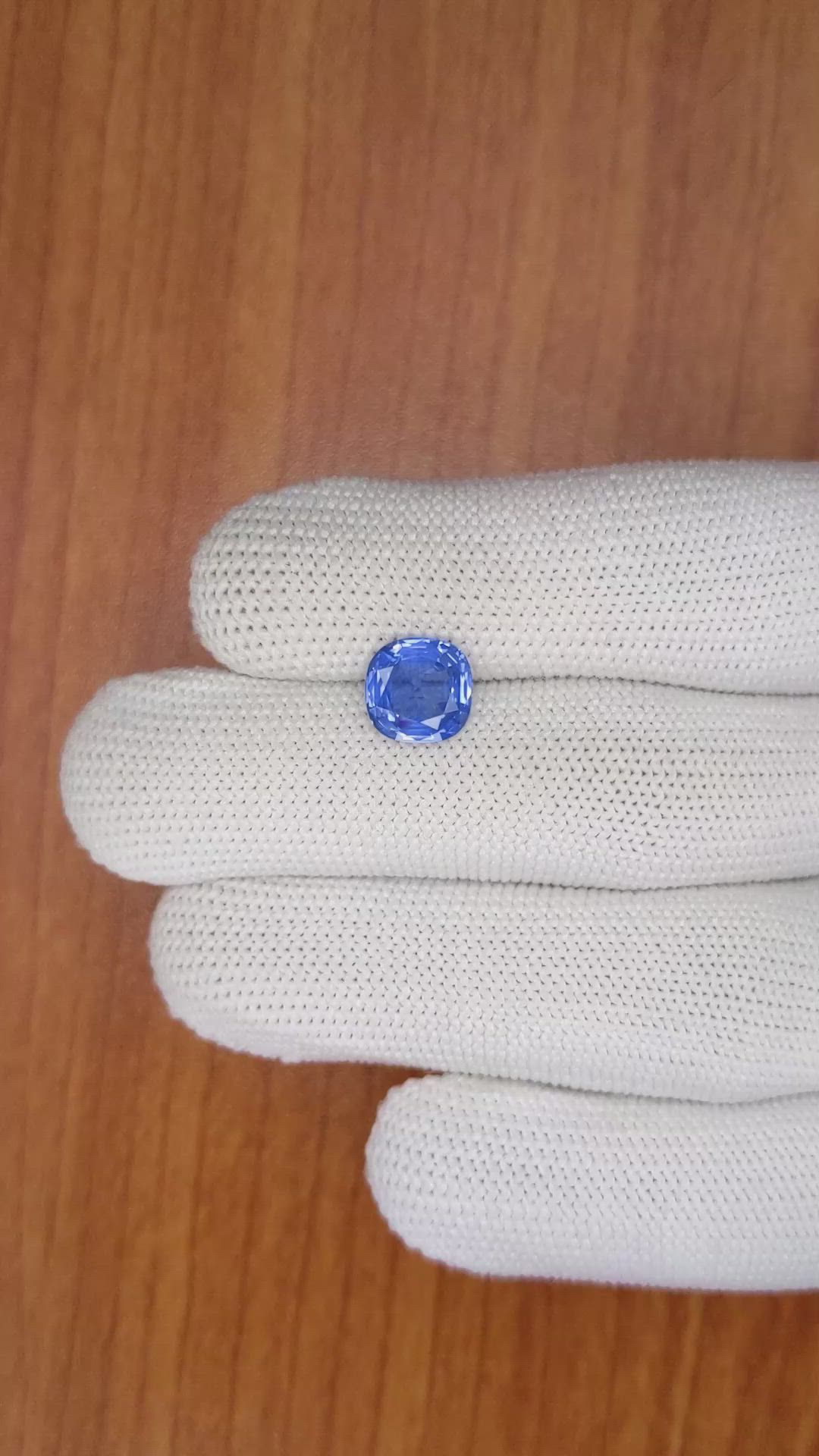 2.51 Ct. Blue Sapphire from Ceylon (Sri Lanka) Size Video