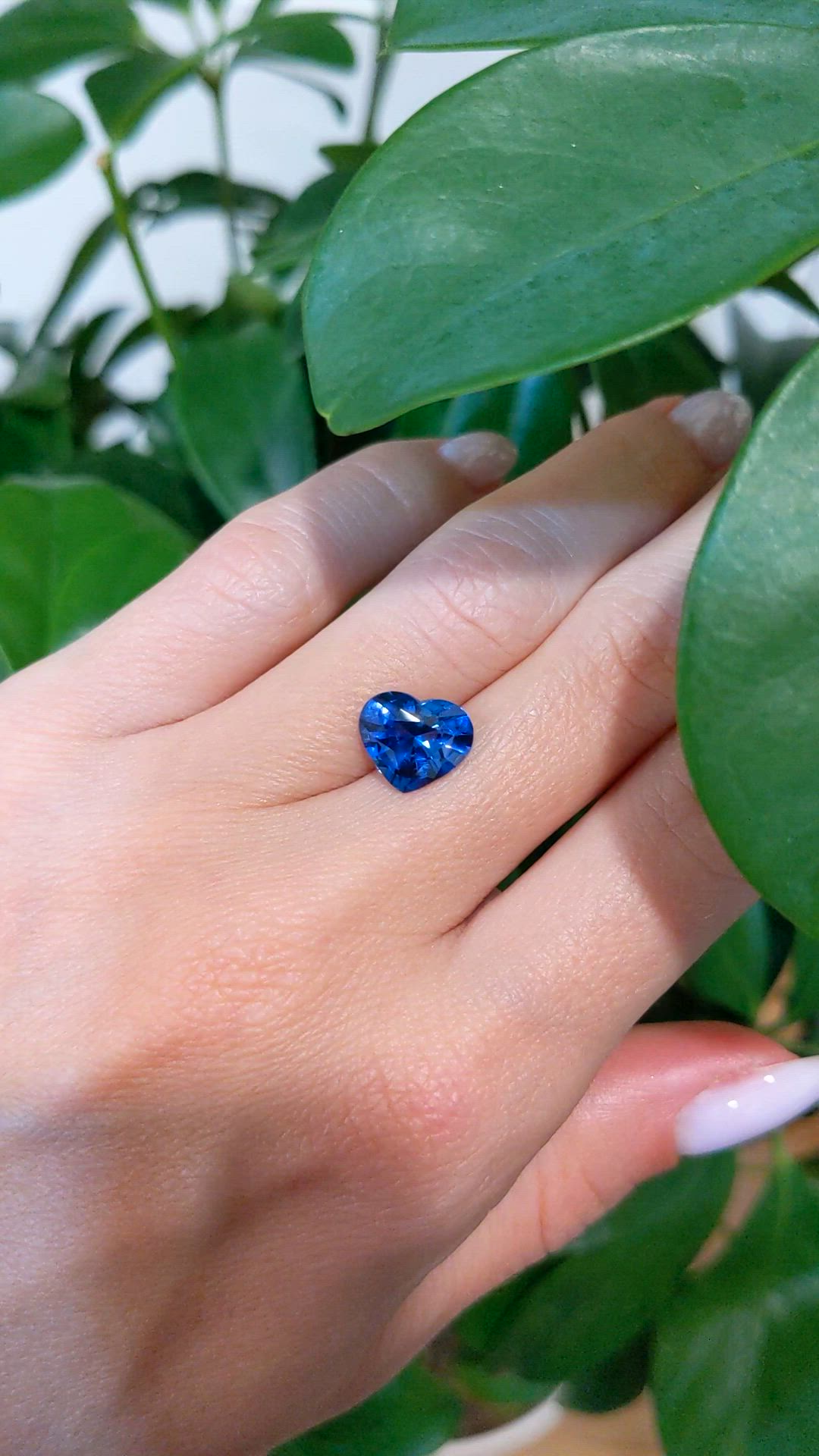 3.28 Ct. Blue Sapphire from Ceylon (Sri Lanka) Size Video