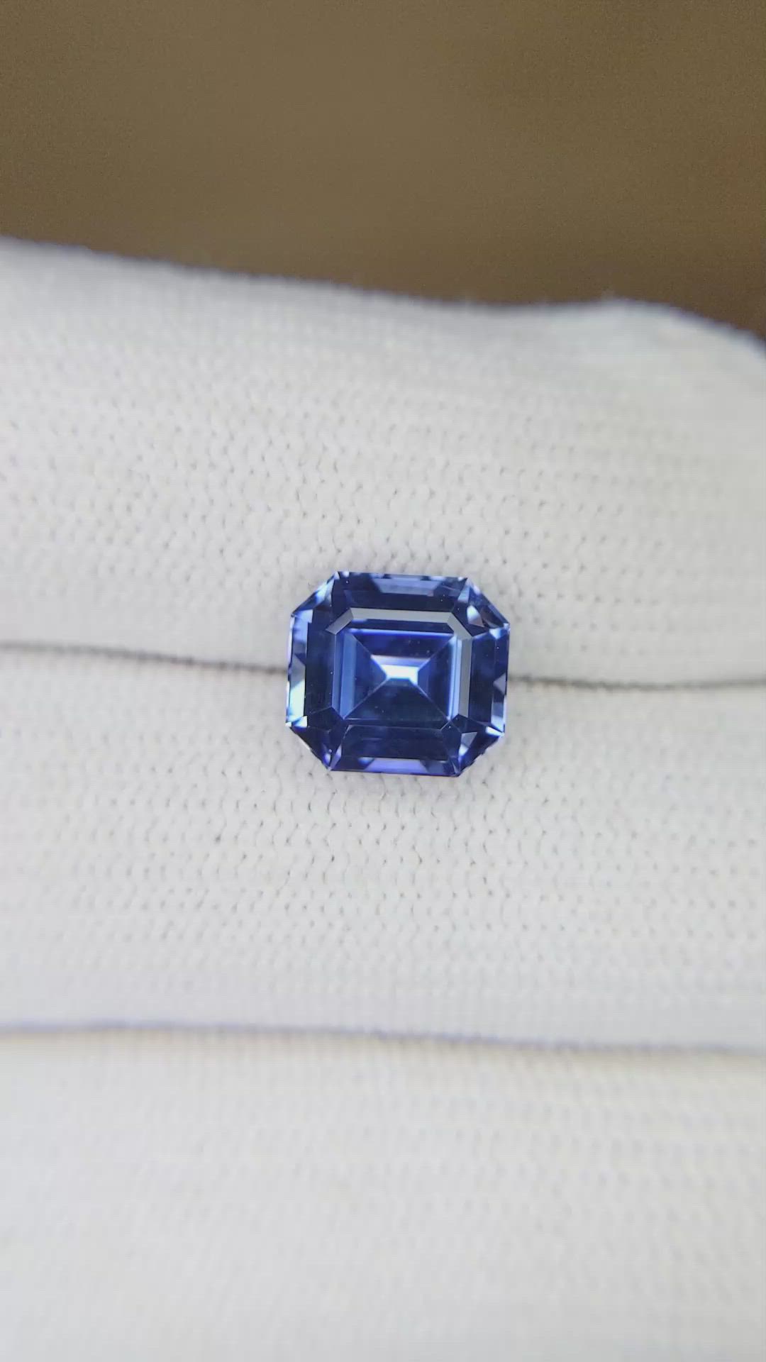 3.39 Ct. Blue Sapphire from Ceylon (Sri Lanka) Size Video