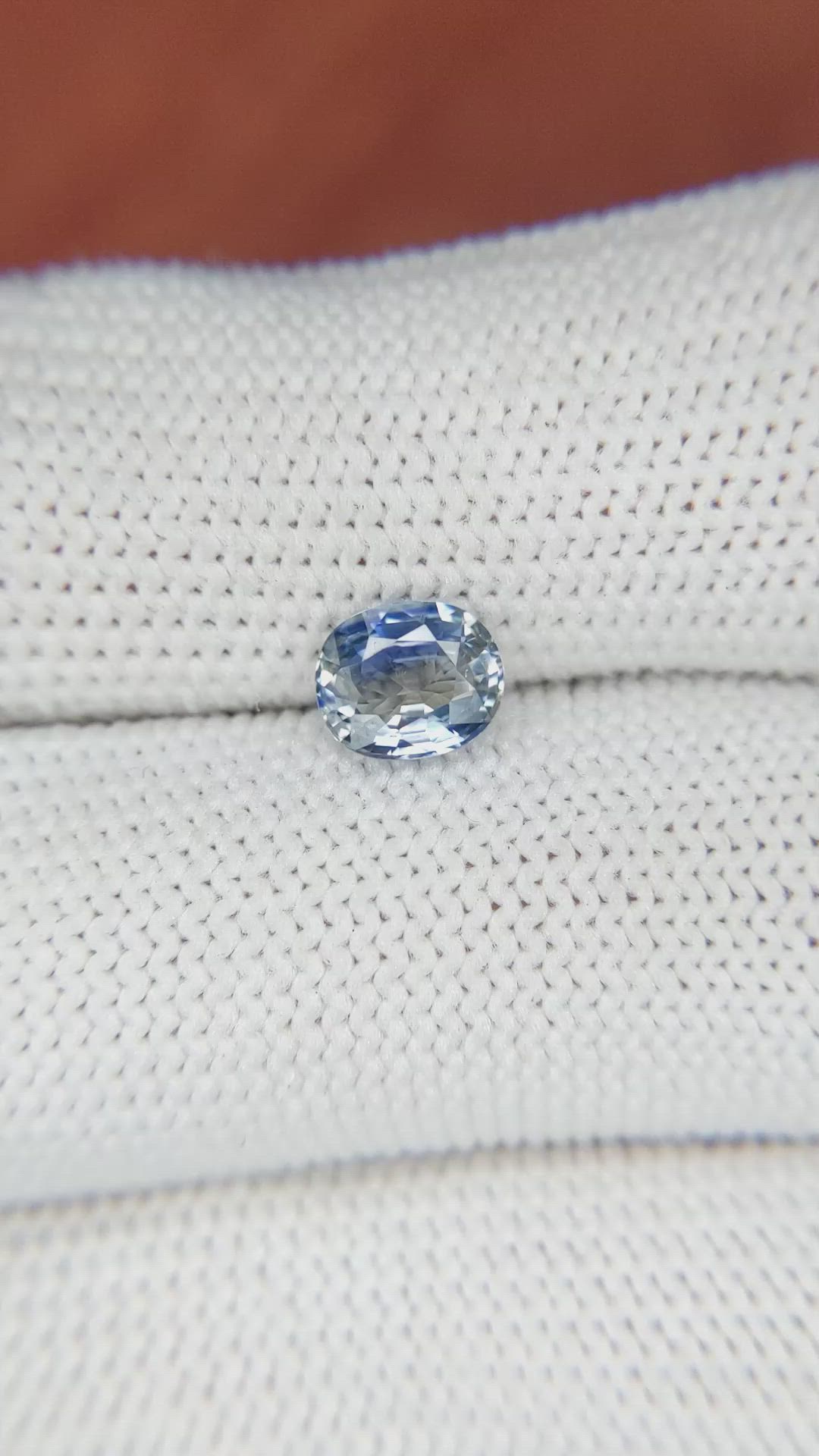 1.11 Ct. Bi Color Sapphire from Ceylon (Sri Lanka) Size Video