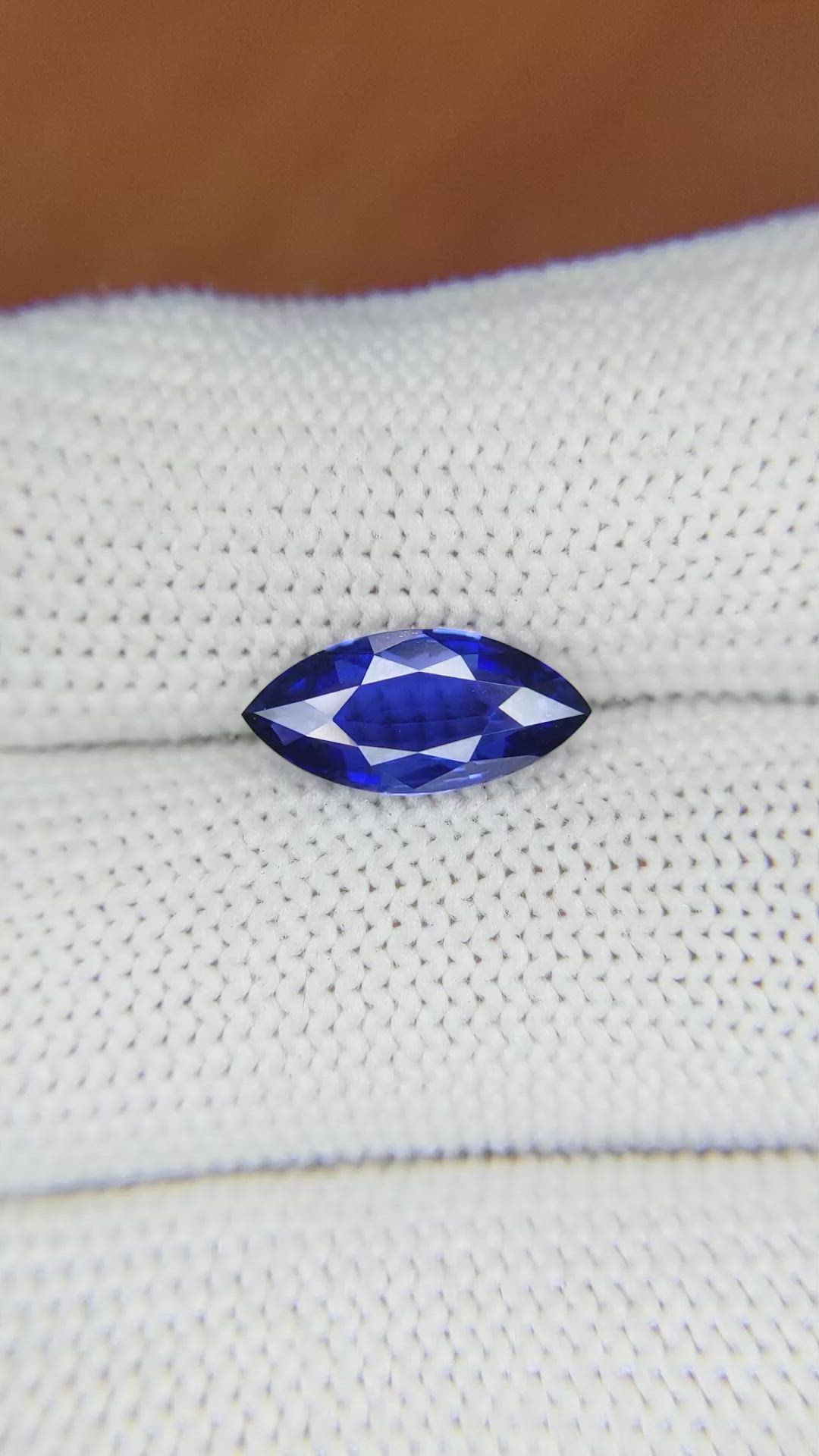 2.07 Ct. Blue Sapphire from Ceylon (Sri Lanka) Size Video