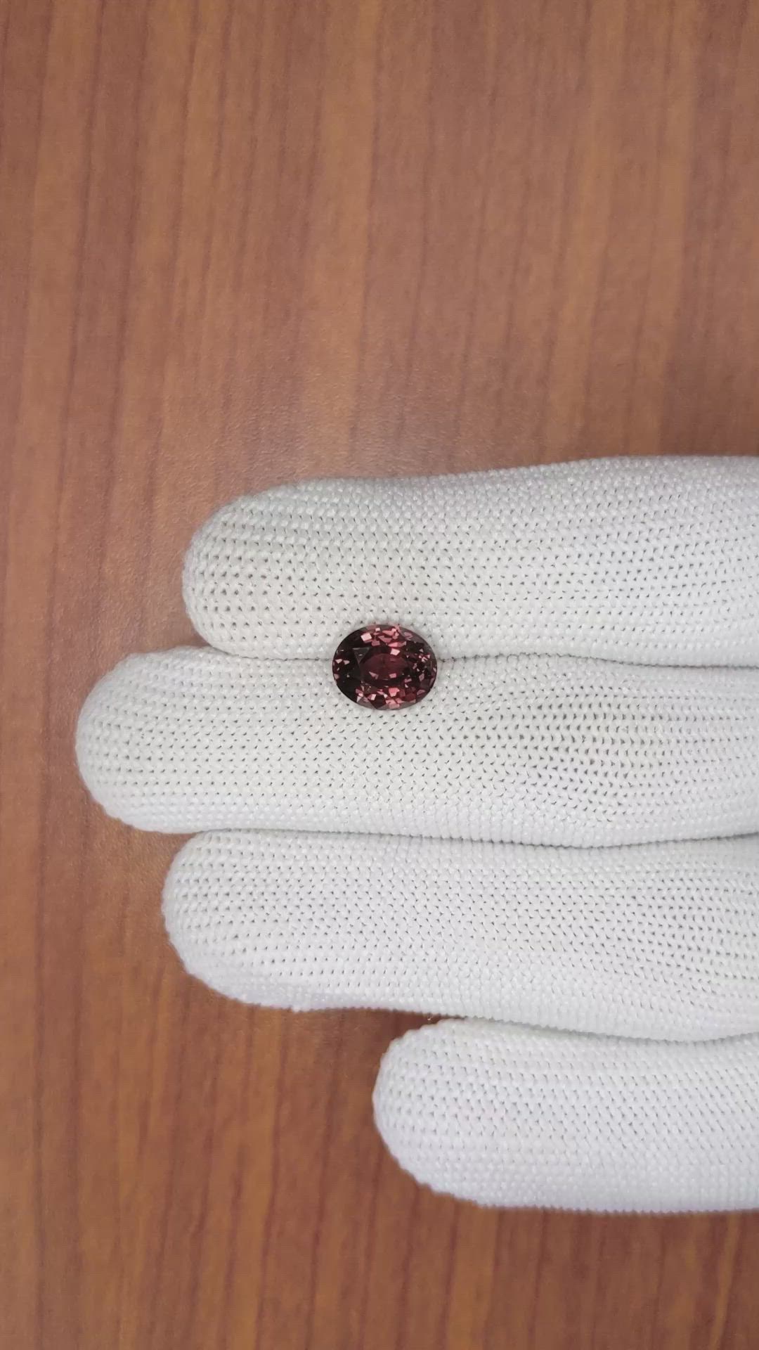 3.32 Ct. Orangish Brown Sapphire from Ceylon (Sri Lanka) Size Video