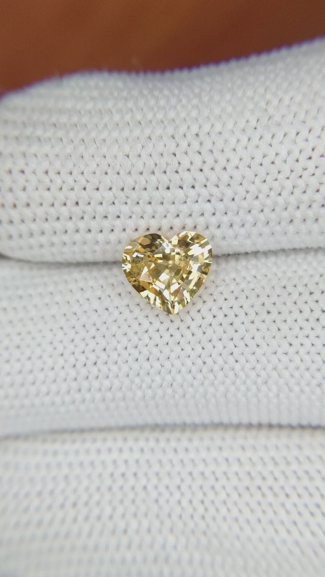 1.69 Ct. Yellow Sapphire from Ceylon (Sri Lanka) Size Video
