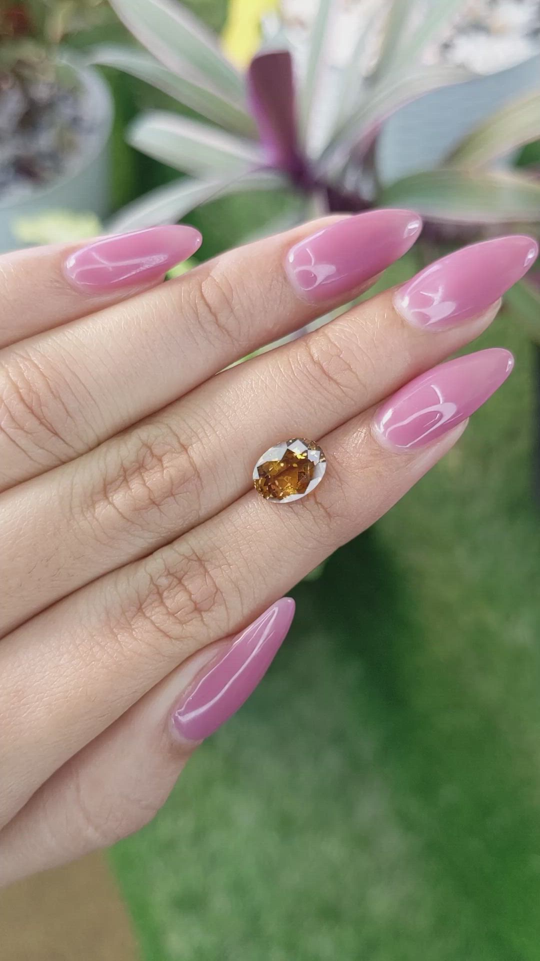 2.78 Ct. Yellowish Orange Sapphire from Ceylon (Sri Lanka) Size Video