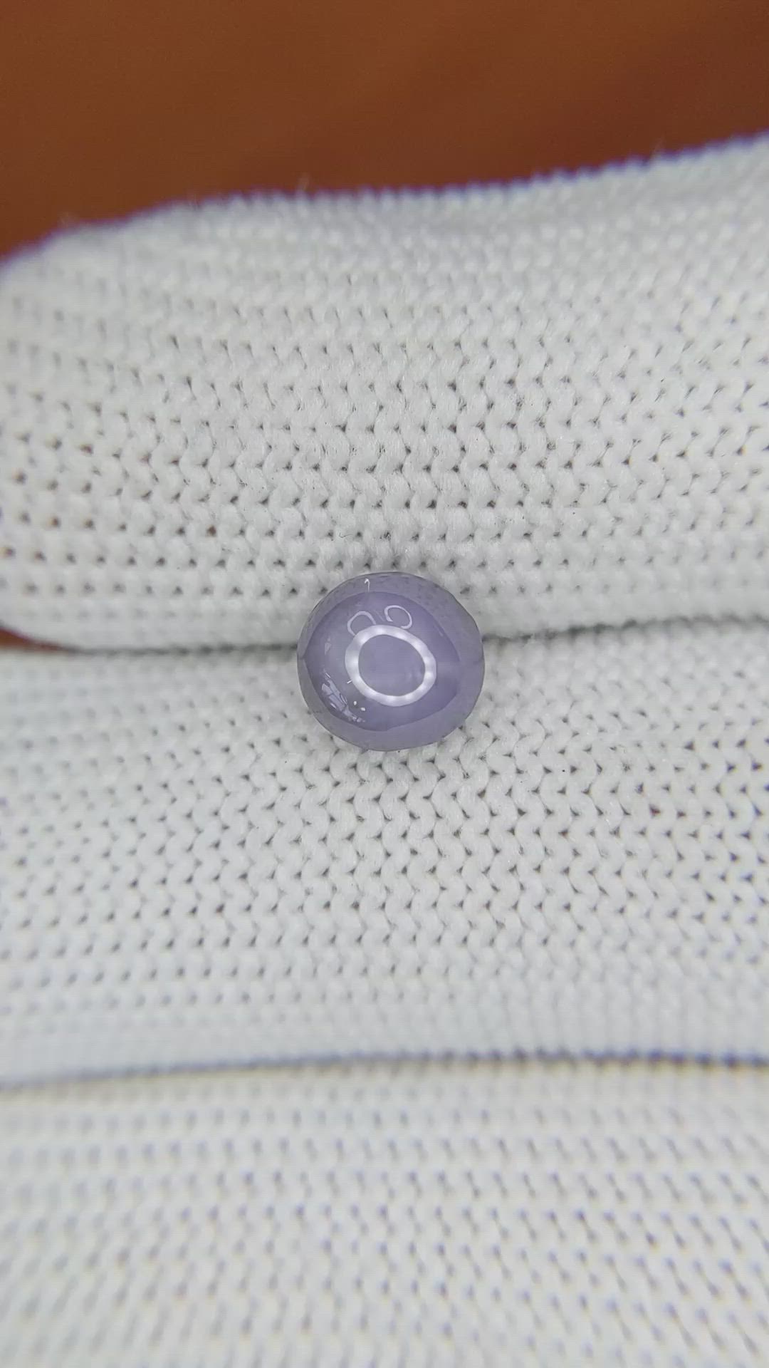 2.37 Ct. Violet Star Sapphire from Ceylon (Sri Lanka) Size Video