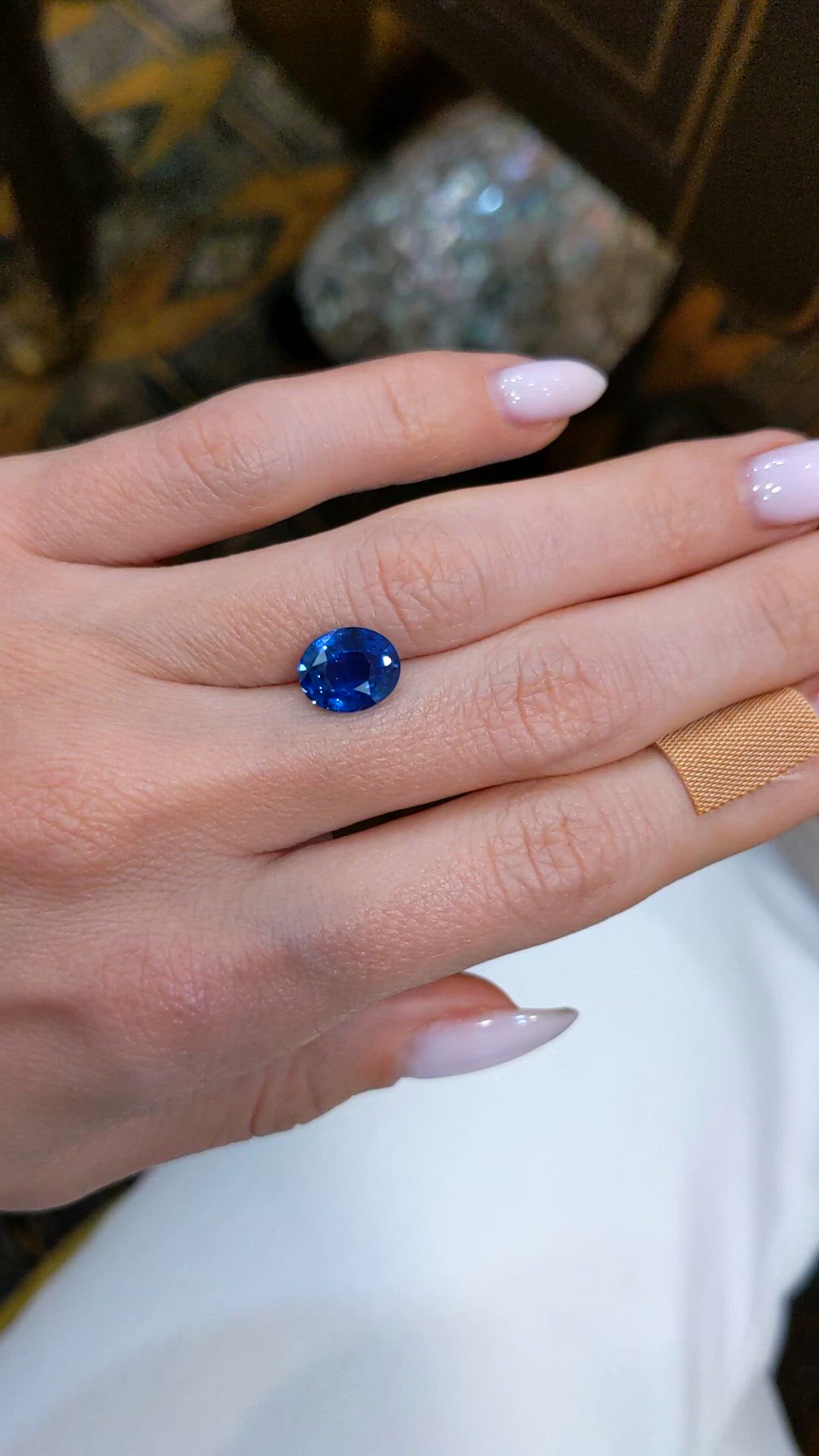 3.05 Ct. Blue Sapphire from Ceylon (Sri Lanka) Size Video