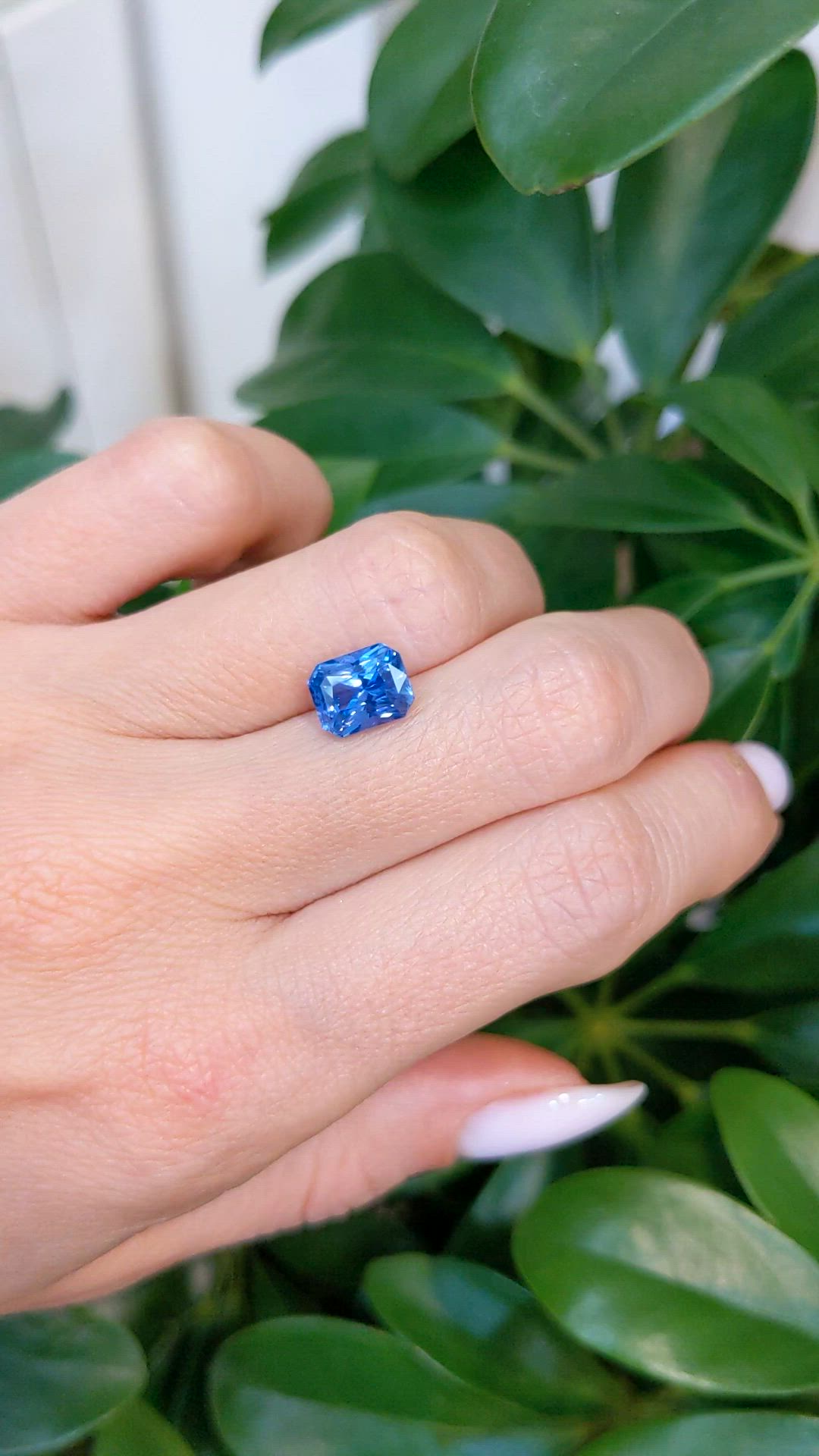 3.11 Ct. Blue Sapphire from Ceylon (Sri Lanka) Size Video