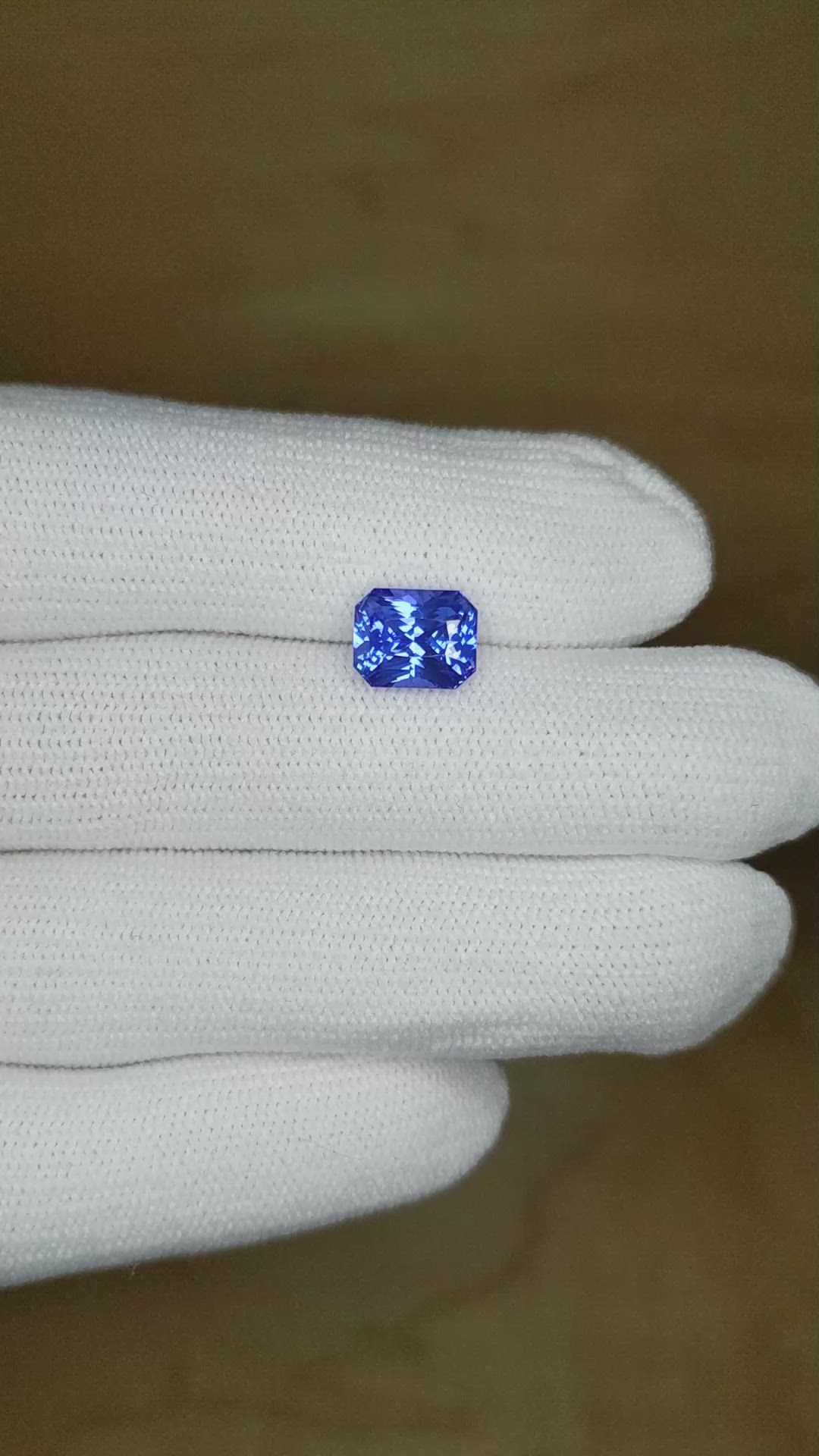 3.11 Ct. Blue Sapphire from Ceylon (Sri Lanka) Size Video