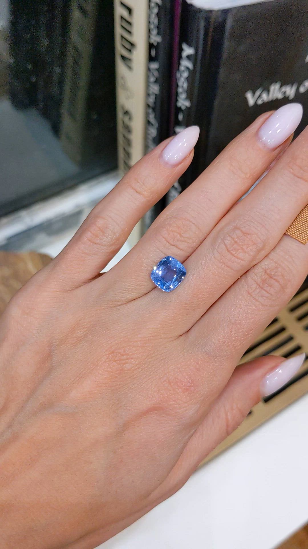 3.97 Ct. Blue Sapphire from Ceylon (Sri Lanka) Size Video