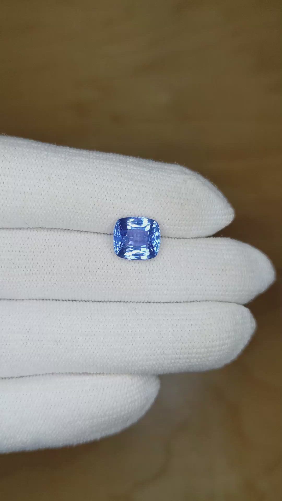3.97 Ct. Blue Sapphire from Ceylon (Sri Lanka) Size Video