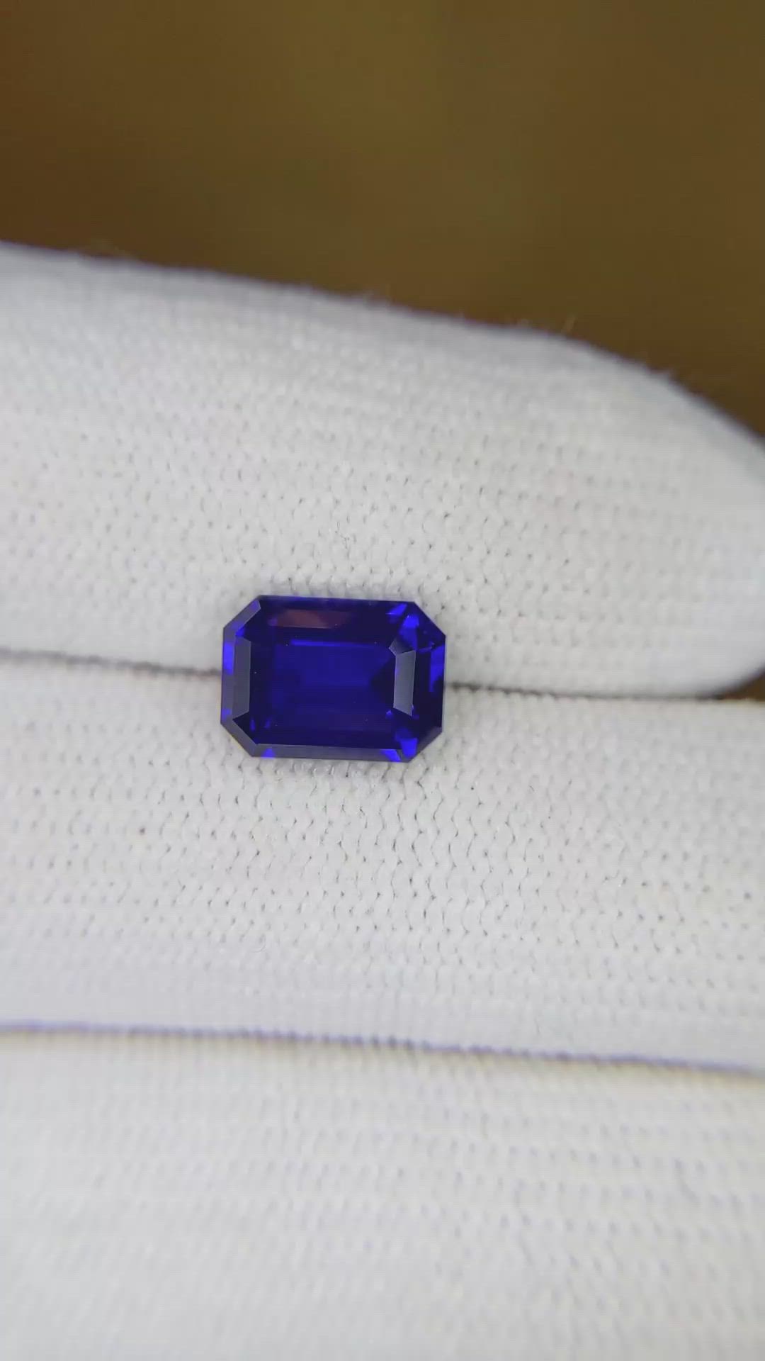 2.76 Ct. Blue Sapphire from Ceylon (Sri Lanka) Size Video