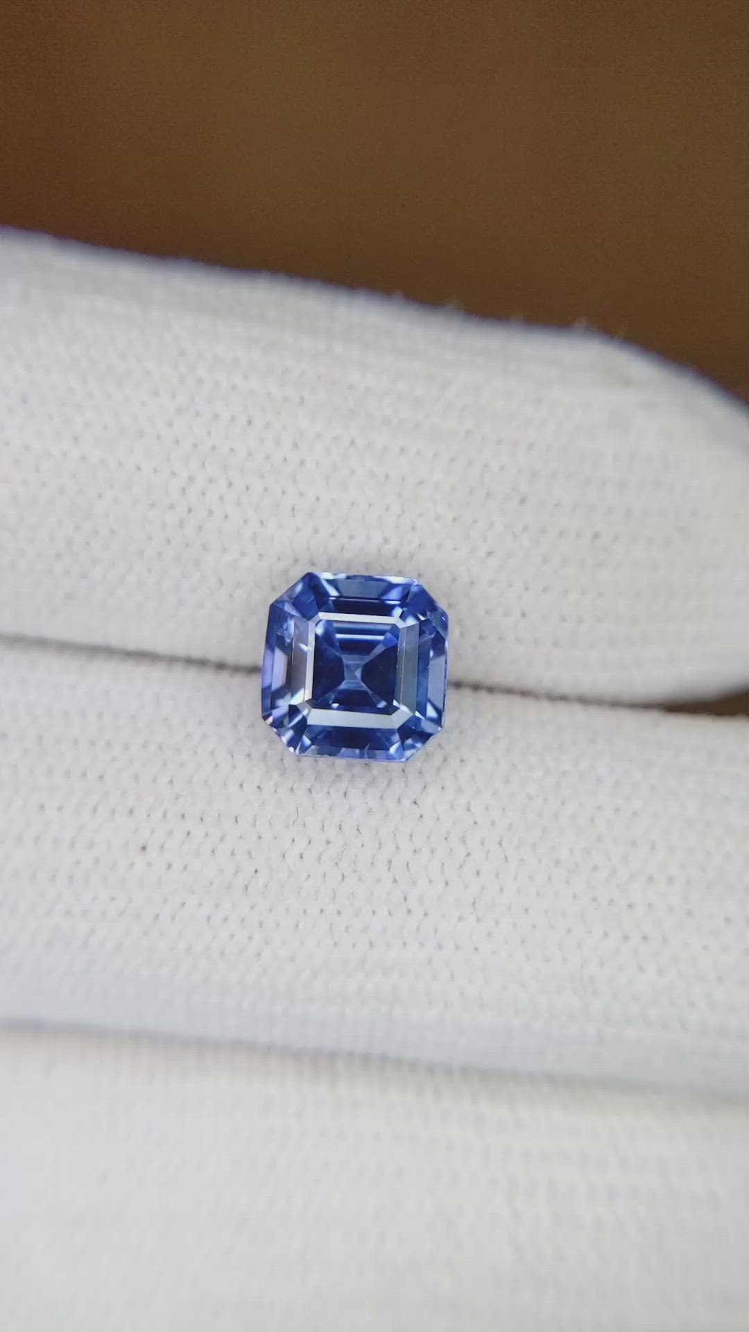 2.83 Ct. Blue Sapphire from Ceylon (Sri Lanka) Size Video