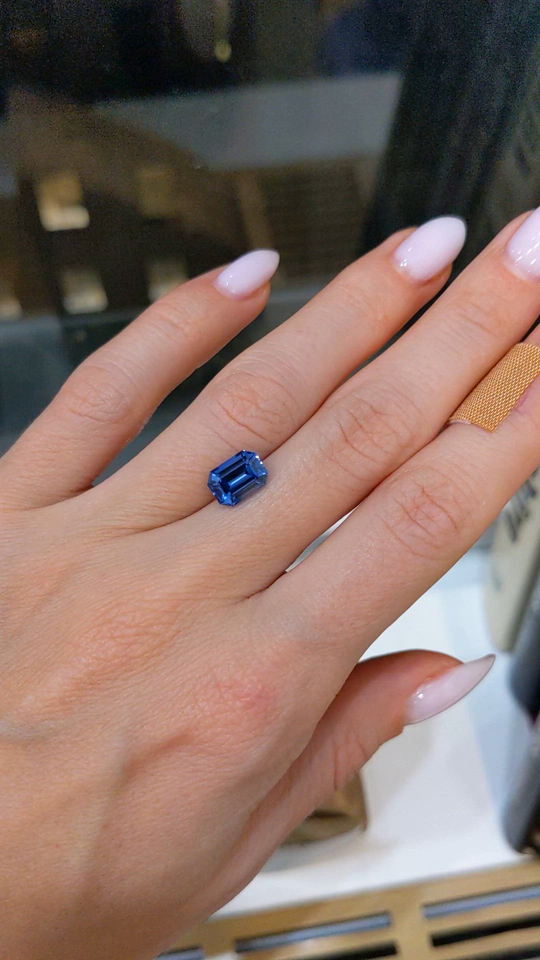 2.35 Ct. Blue Sapphire from Ceylon (Sri Lanka) Size Video