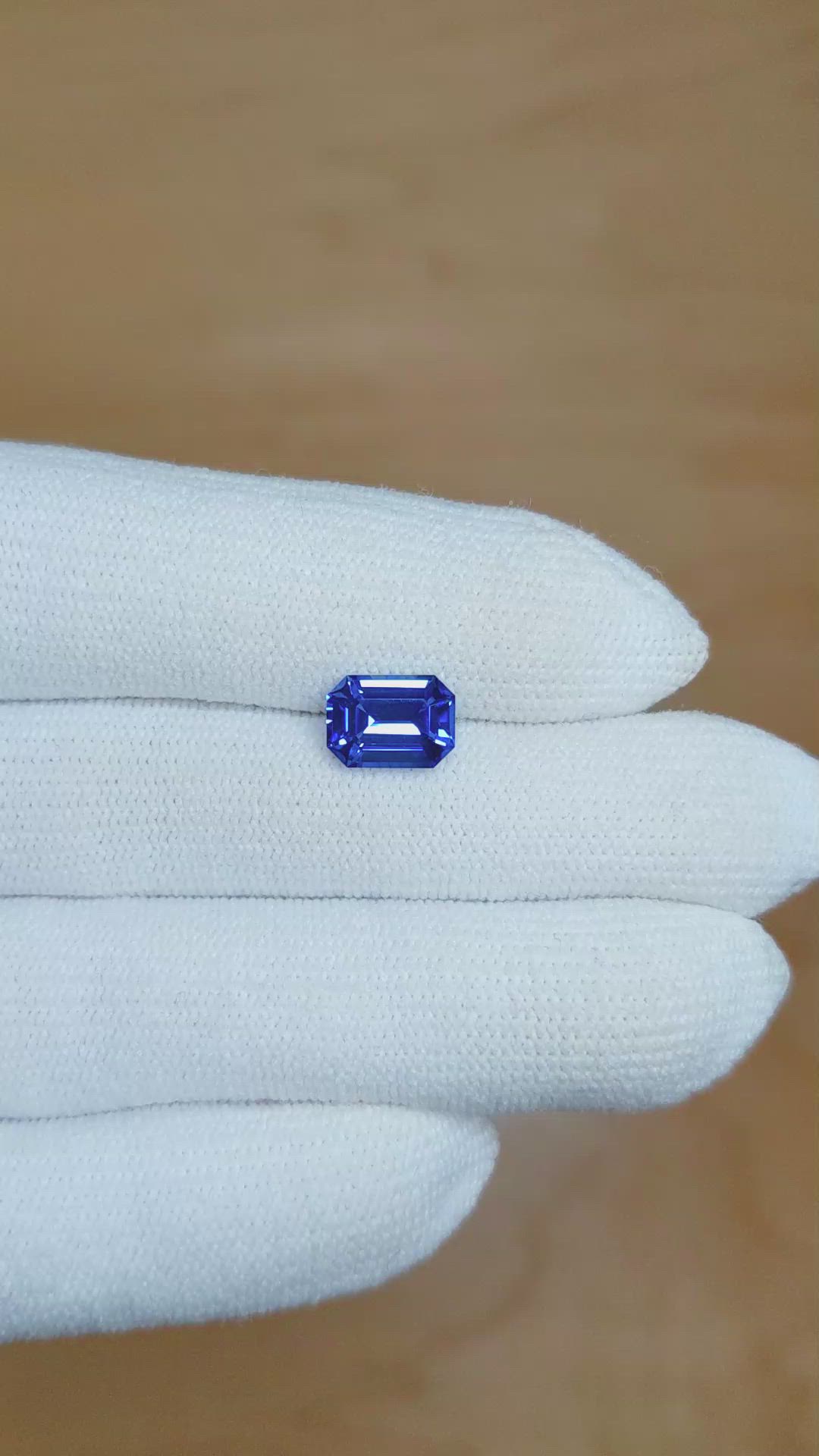 2.35 Ct. Blue Sapphire from Ceylon (Sri Lanka) Size Video