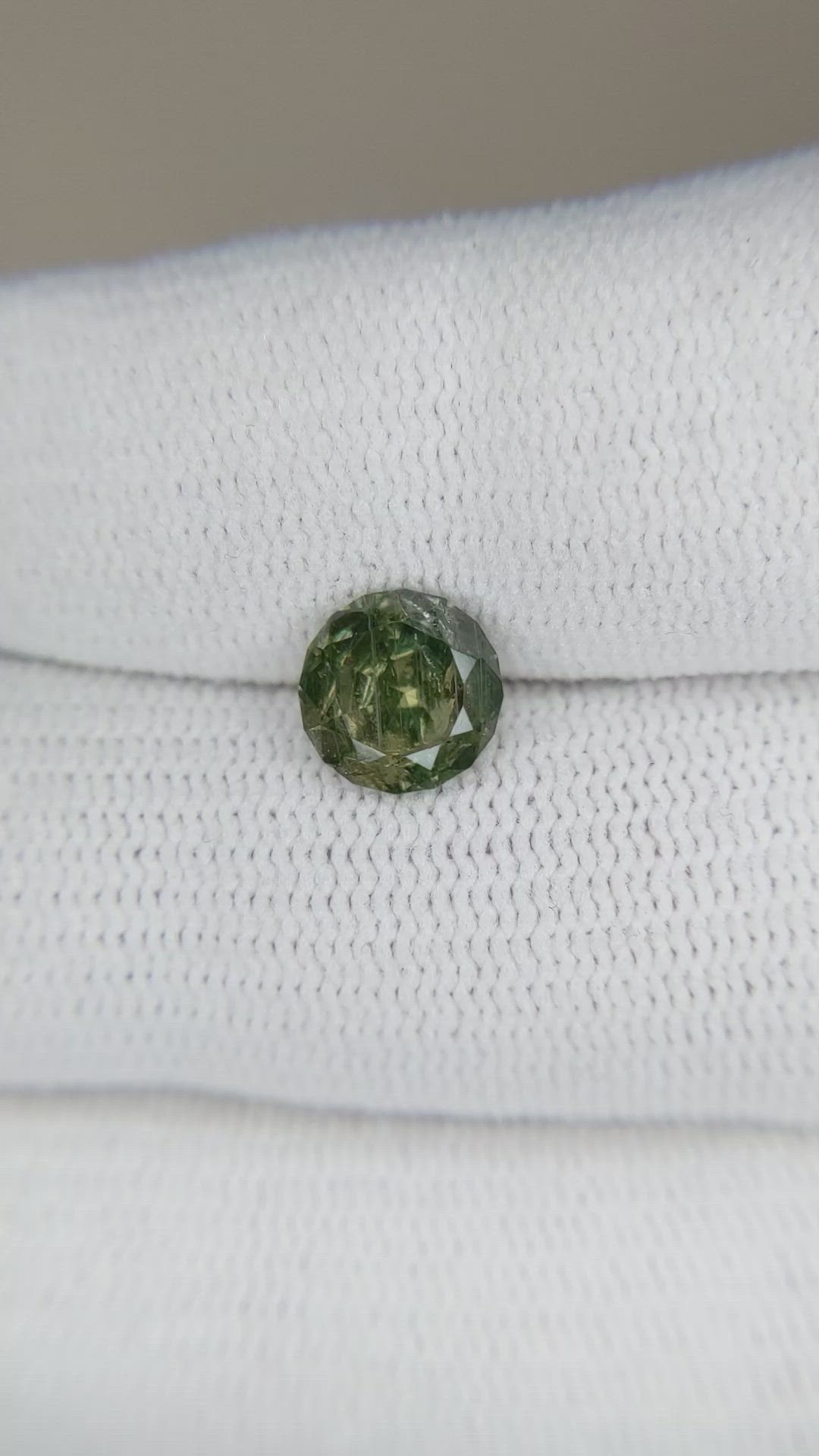 1.78 Ct. Green Sapphire from Ceylon (Sri Lanka) Size Video